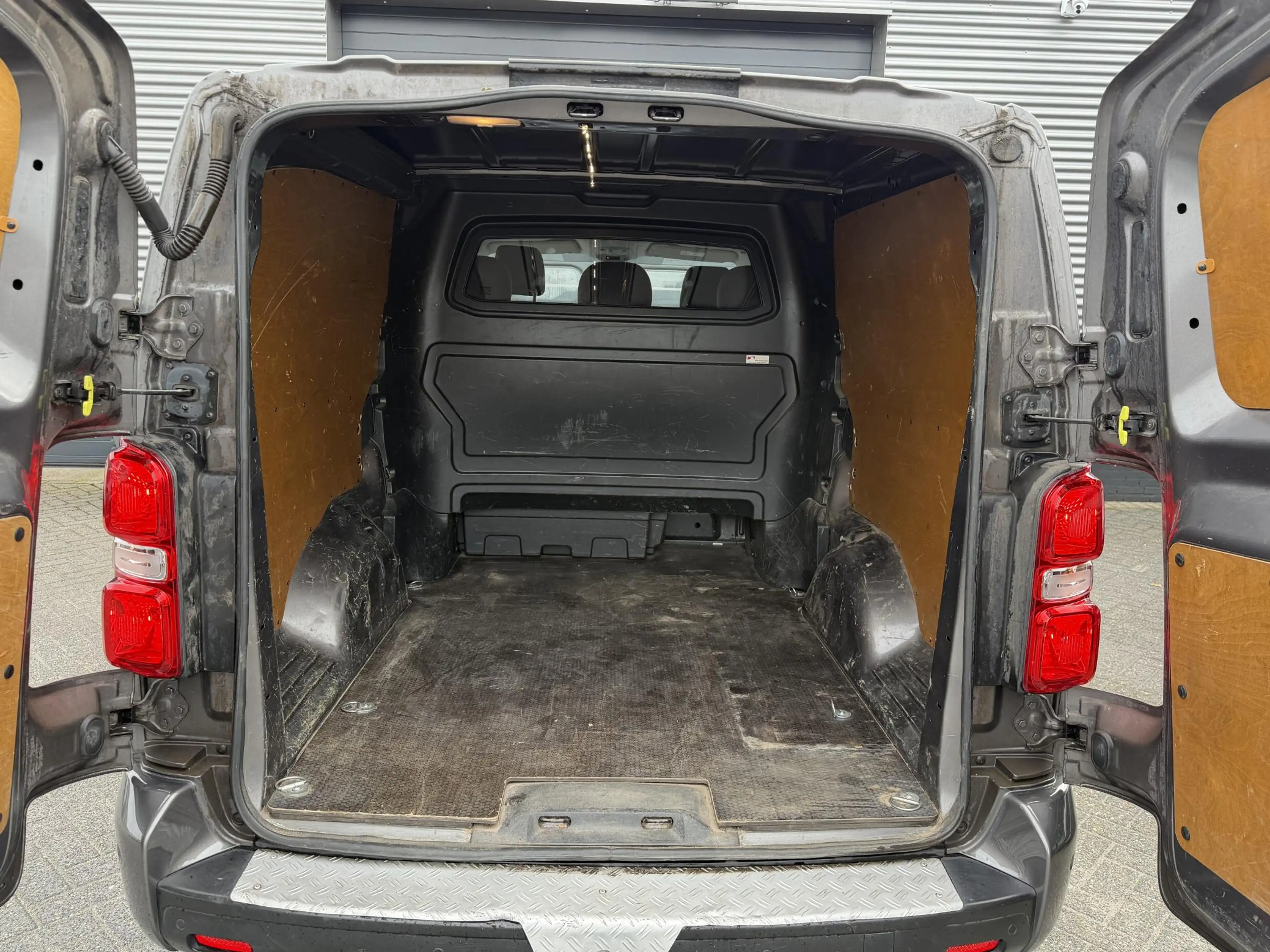 Peugeot Expert 231L 2.0 BlueHDI 180 Premium Pack | Navigatie | Ca — photo 20