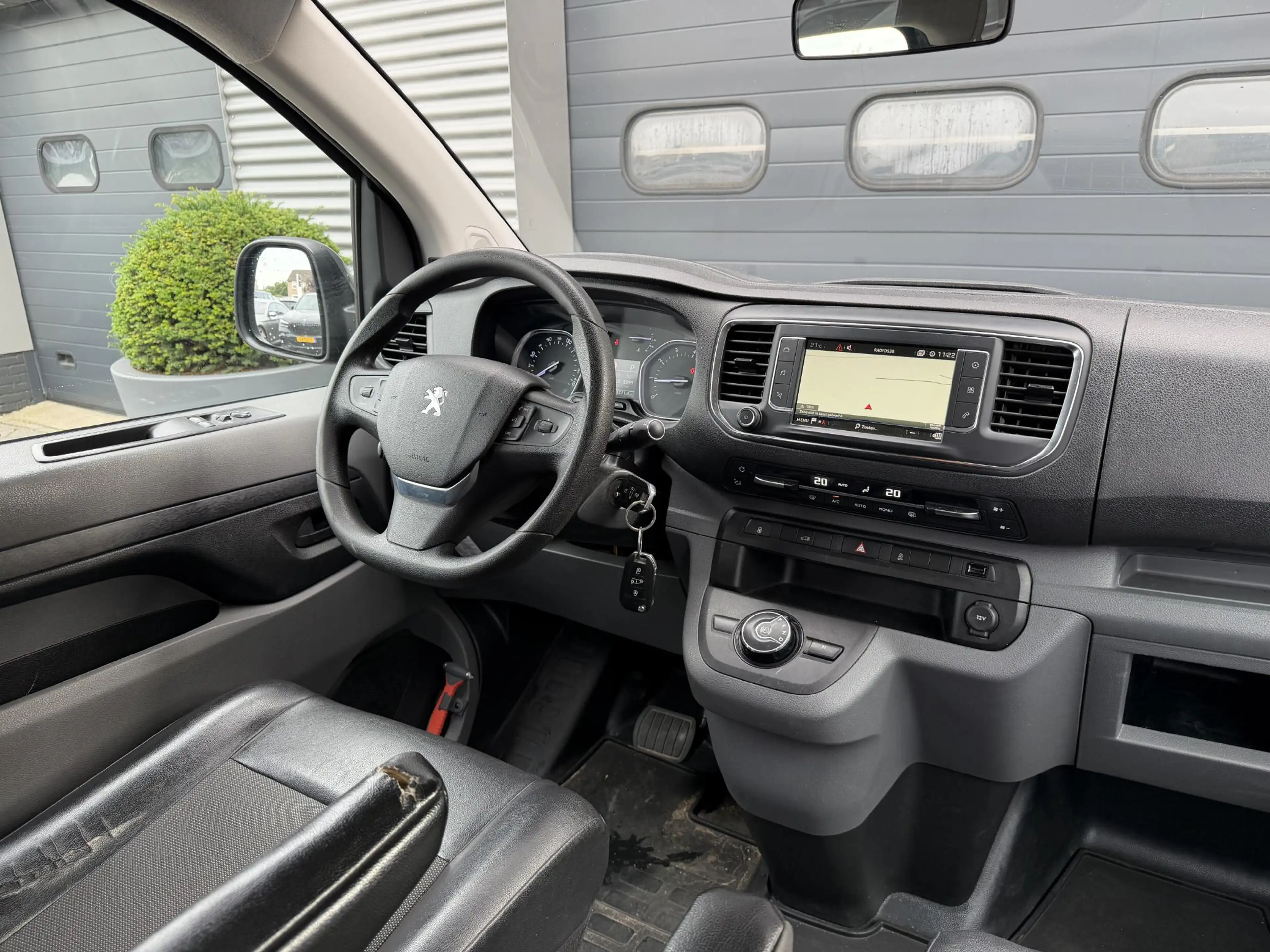 Peugeot Expert 231L 2.0 BlueHDI 180 Premium Pack | Navigatie | Ca — photo 3