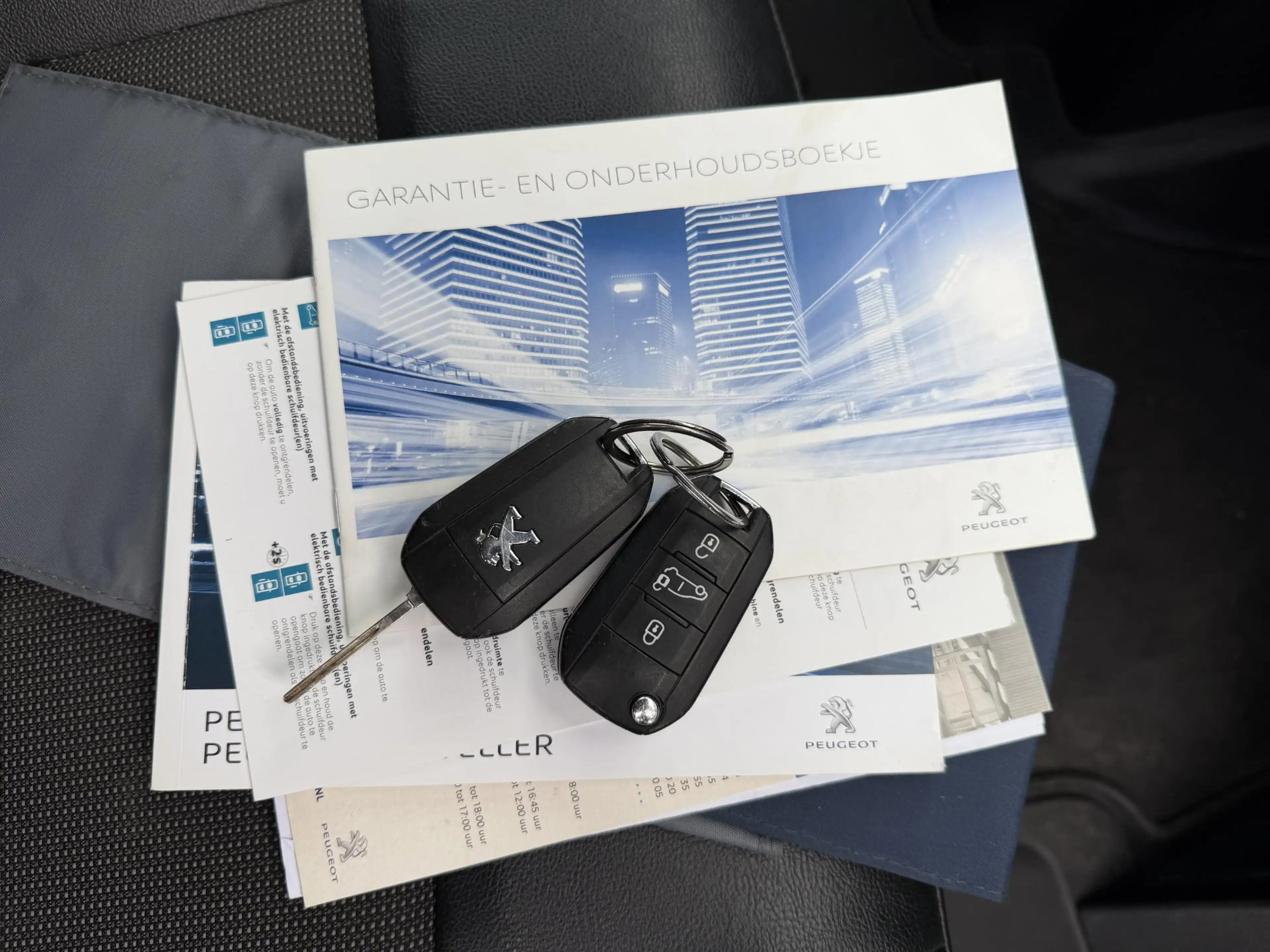 Peugeot Expert 231L 2.0 BlueHDI 180 Premium Pack | Navigatie | Ca — photo 24