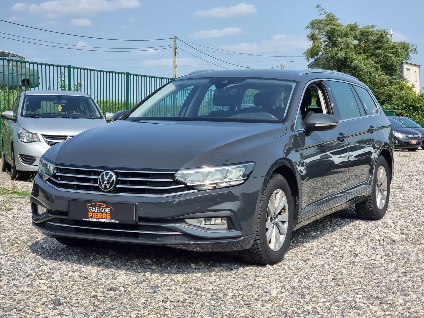 Volkswagen Passat Variant SW 2.0 TDi SCR Elegance * DSG * 22/12/2020 * FULL Grey - 2