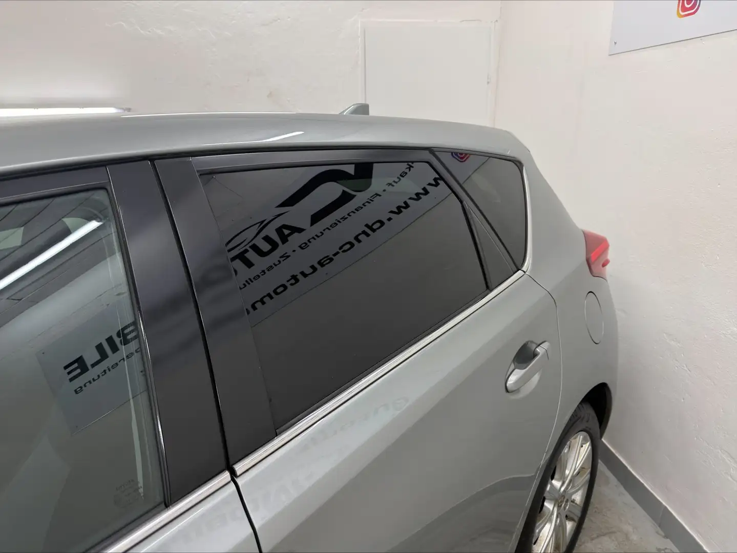Toyota Auris 1,2 Turbo Edition 45*1.HAND*SHZ* Grau - 2