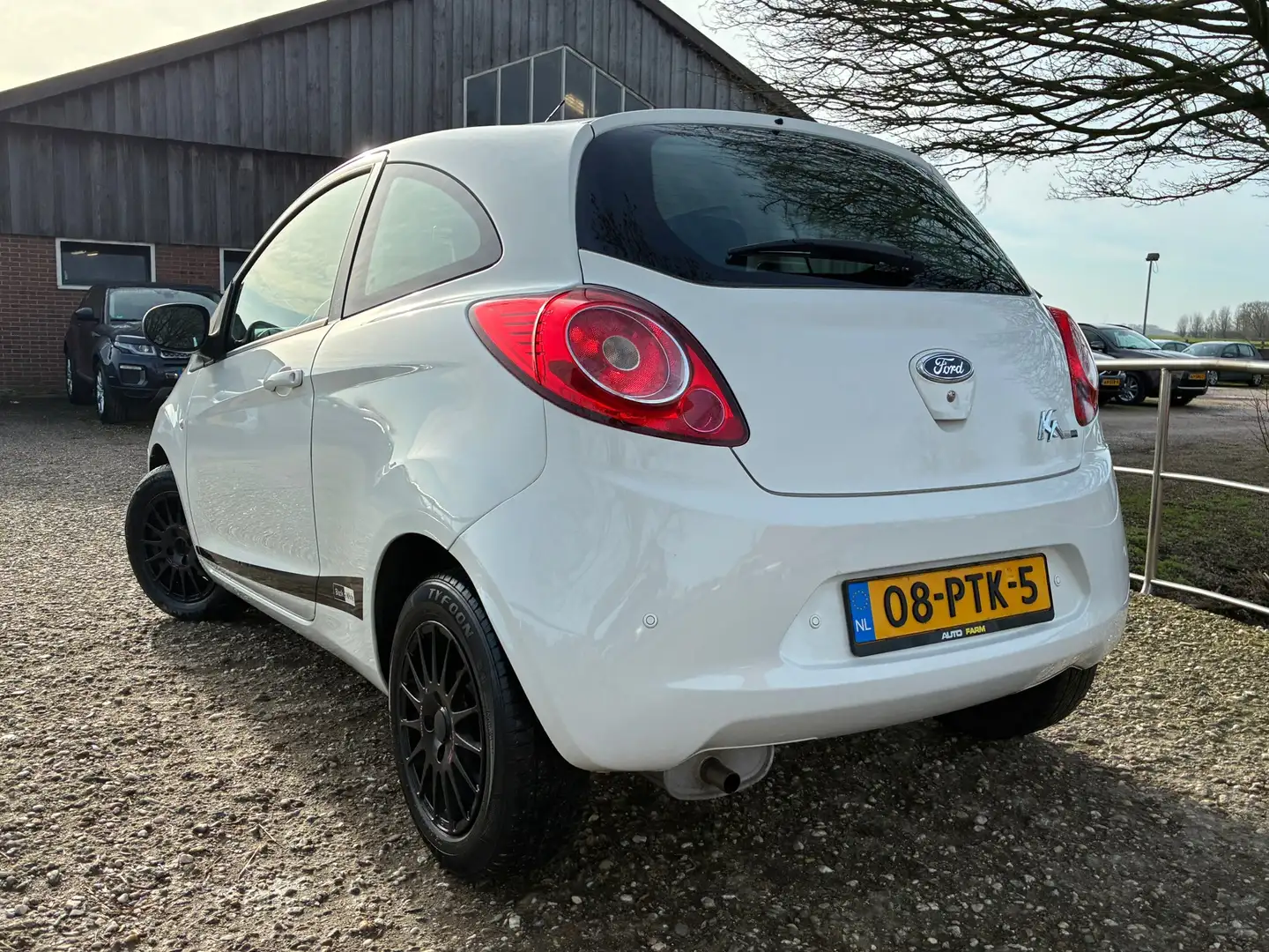 Ford Ka/Ka+ 1.2 Cool&Sound | Airco + Radio Nu € 1.975,-!!! Weiß - 2