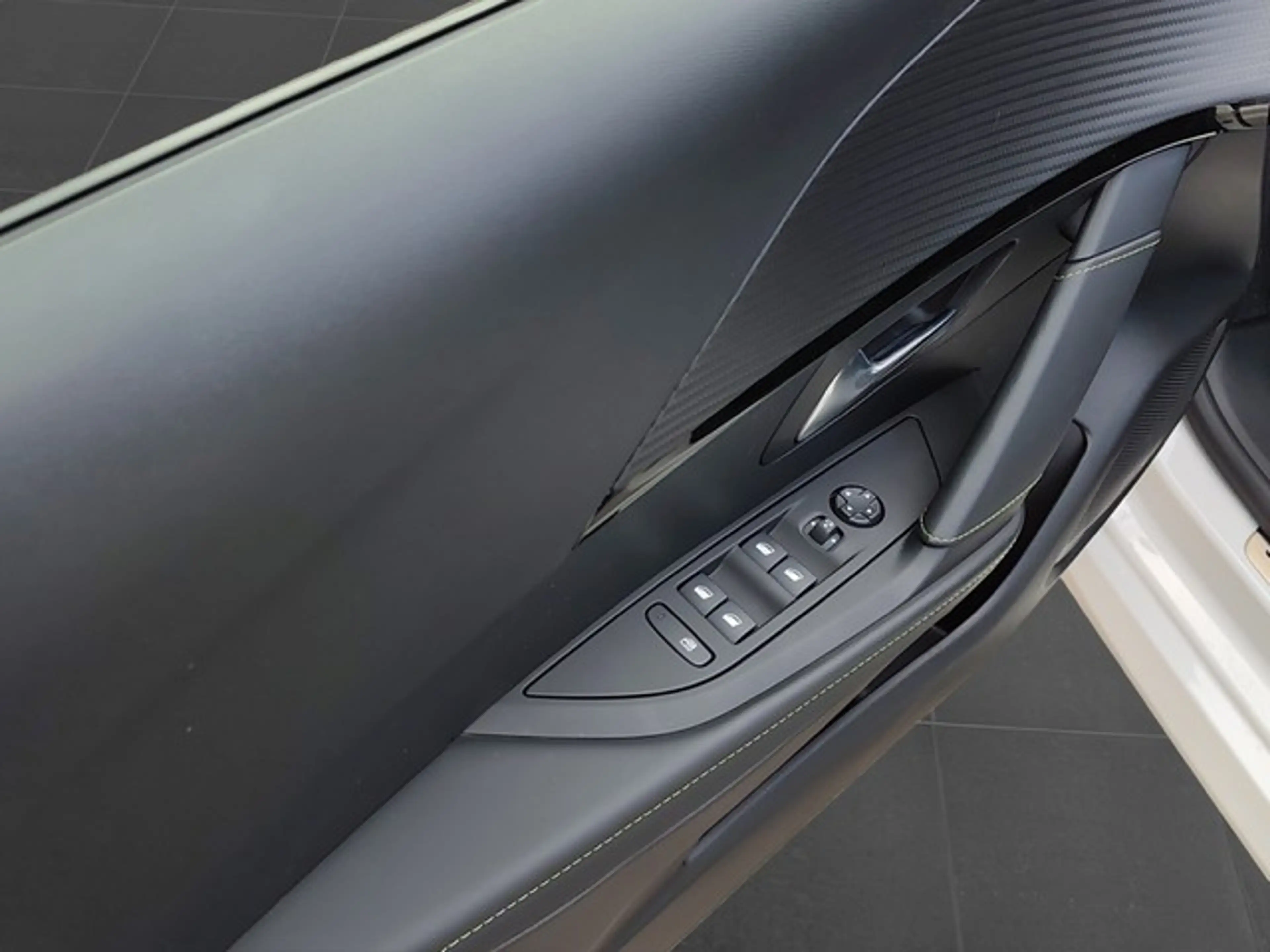 Peugeot e-208 GT Pack PANO NAVI SHZ PDC KAMERA ACC DAB+ CARPLAY — photo 14
