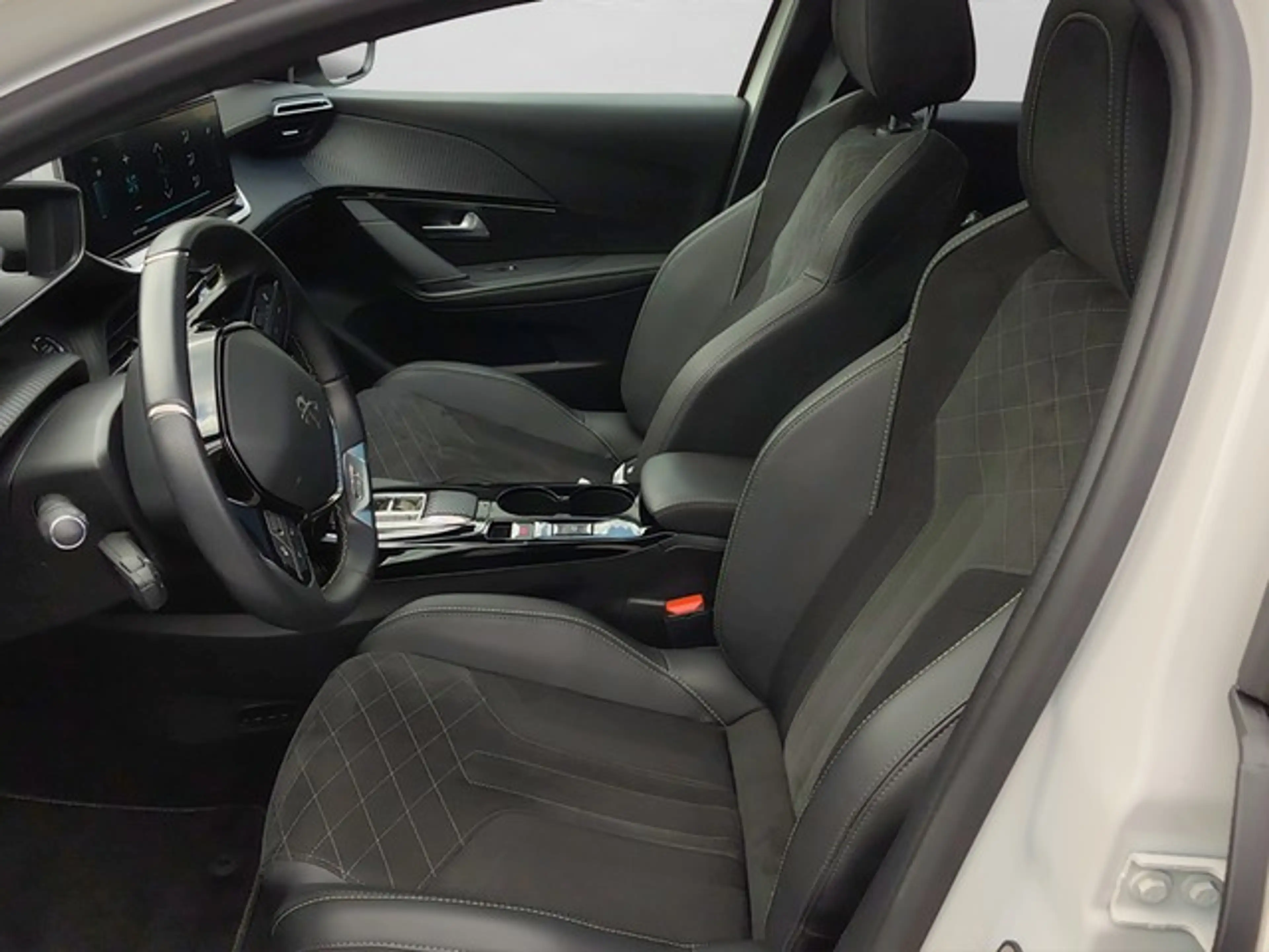Peugeot e-208 GT Pack PANO NAVI SHZ PDC KAMERA ACC DAB+ CARPLAY — photo 8