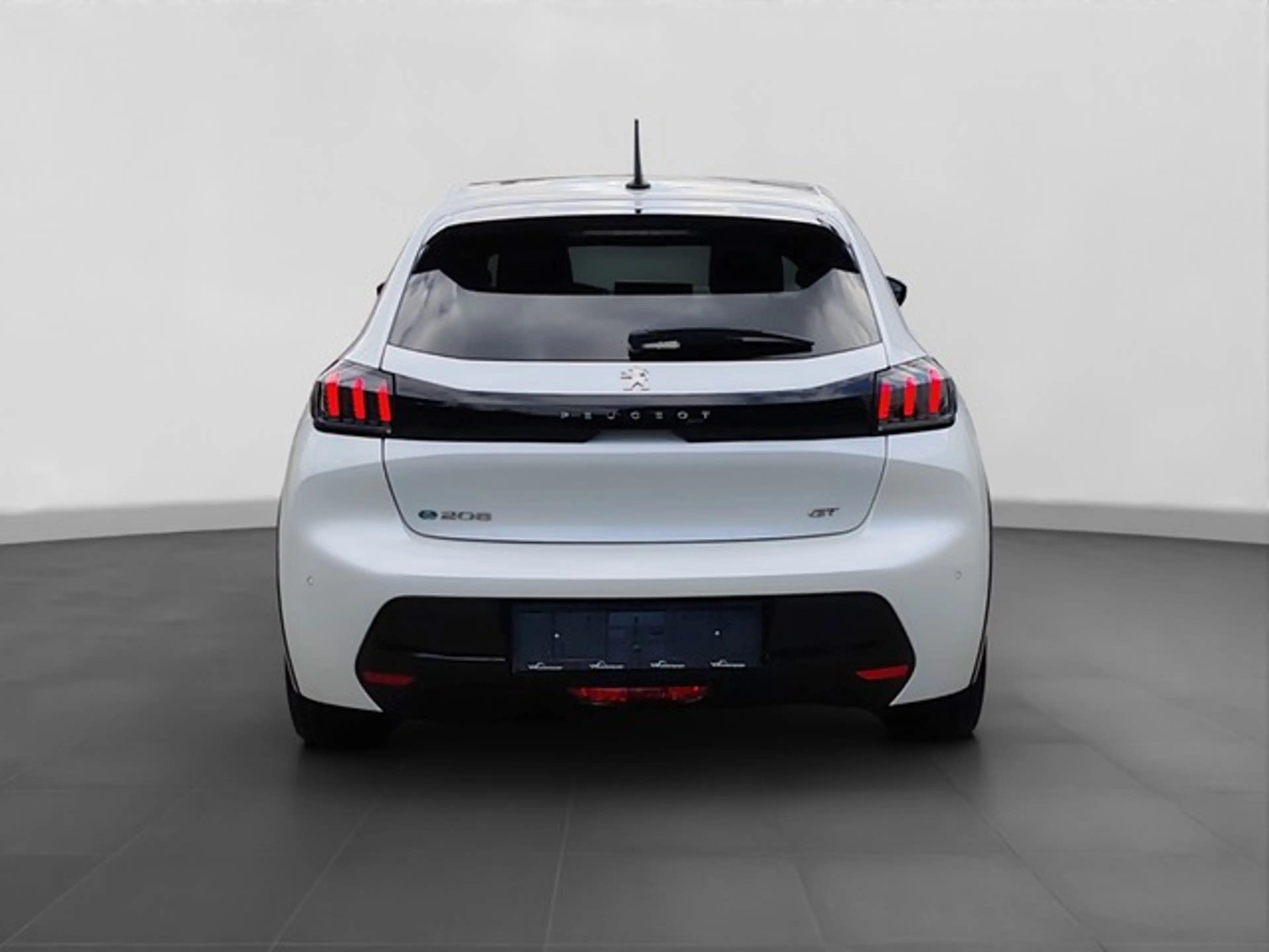 Peugeot e-208 GT Pack PANO NAVI SHZ PDC KAMERA ACC DAB+ CARPLAY — photo 4