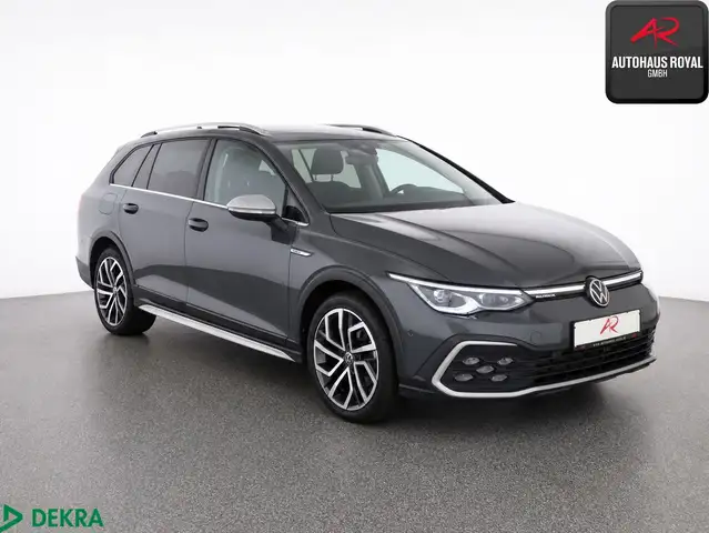 Volkswagen Golf view 6