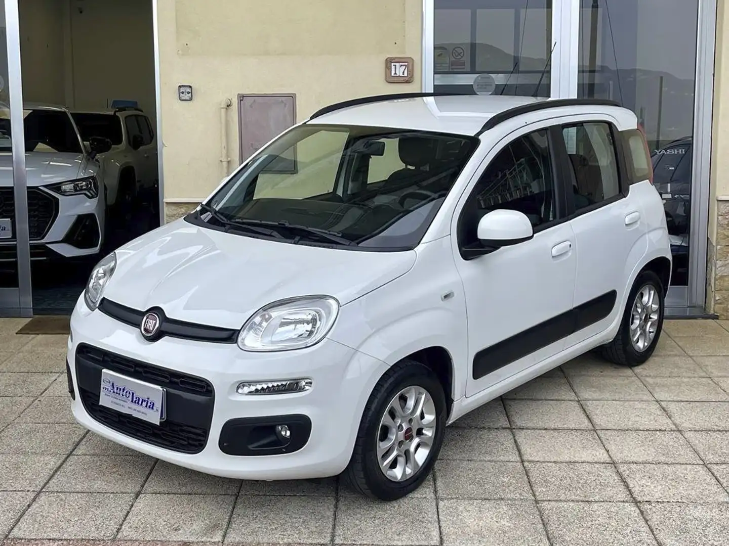 Fiat Panda 1.2 Lounge UconnectBluetooth-Volante multifunzione Bianco - 1