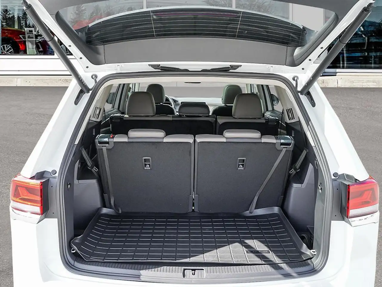 Volkswagen Atlas снимка Volkswagen Atlas