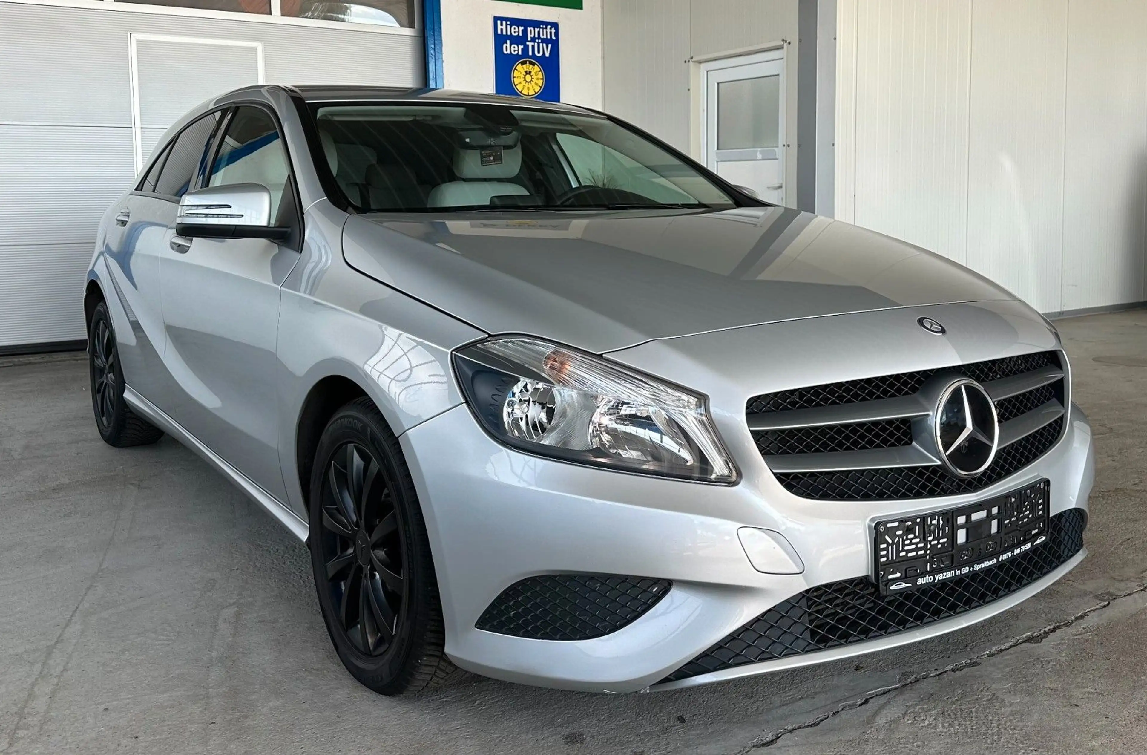 Mercedes-Benz A 200 A A 200 BlueEfficiency Urban — photo 2
