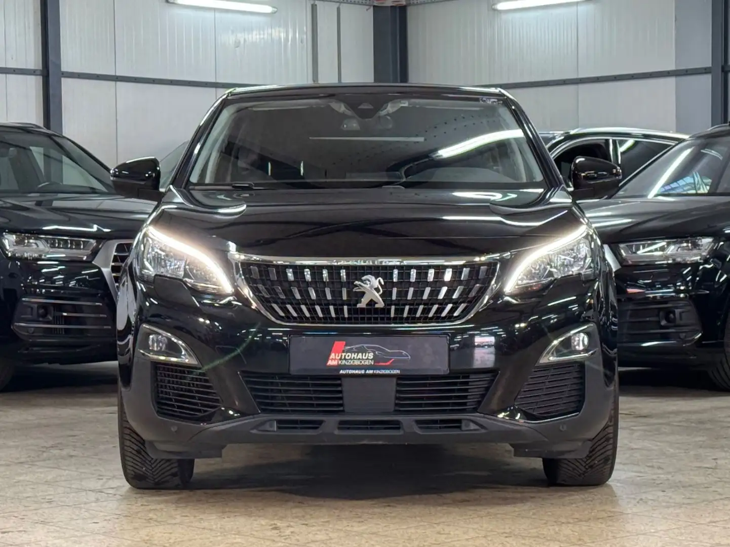 Peugeot 5008 Active Business 7SITZER*APPS*LANE*KAME*1.H Schwarz - 2