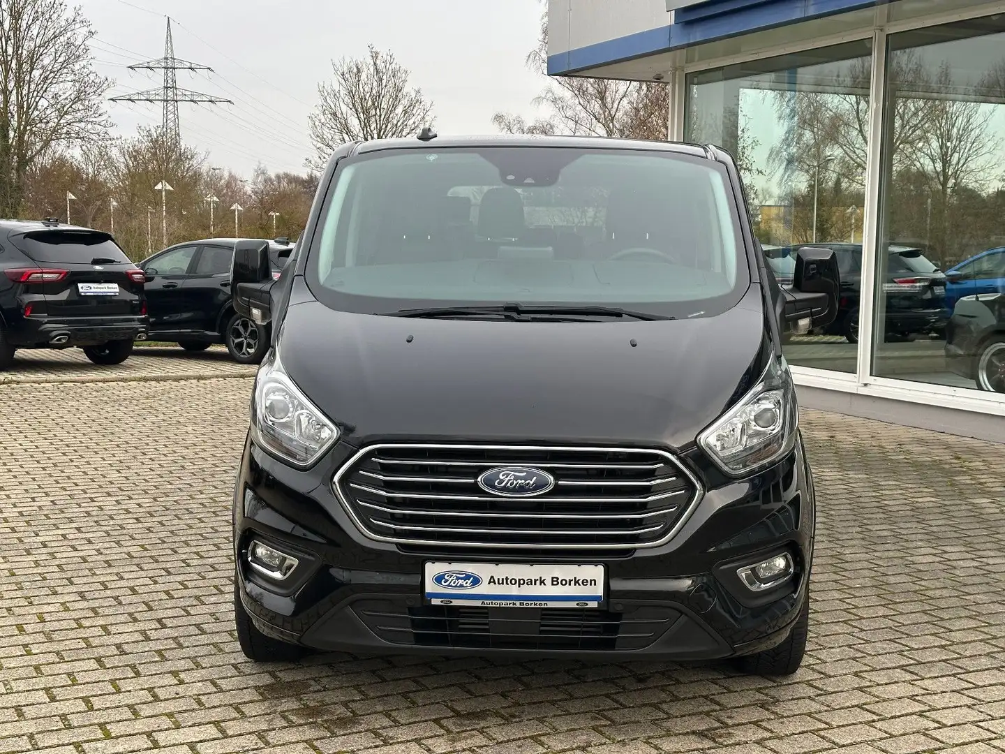 Ford Tourneo Custom Titanium 320L1 Schwarz - 2