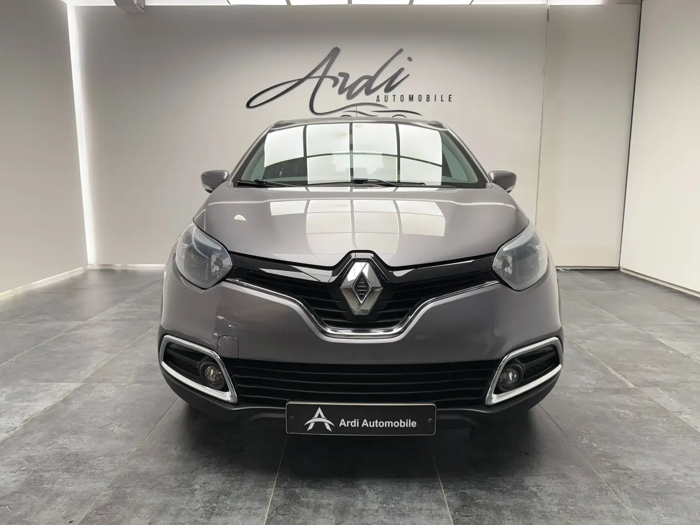 Renault Captur 0.9 TCe*GPS*AIRCO*CRUISE*1ER PROP*GARANTIE 12 MOIS Grijs - 2