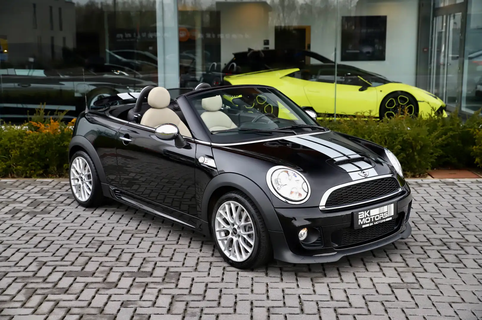 MINI Cooper S Roadster 1.6 JCW-Leder-Navi-Cruise-Airco-1 Owner-51k KM! Schwarz - 2