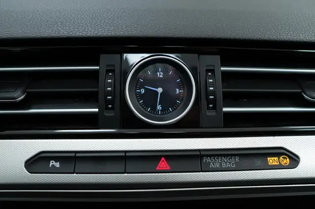 Volkswagen Passat view 15