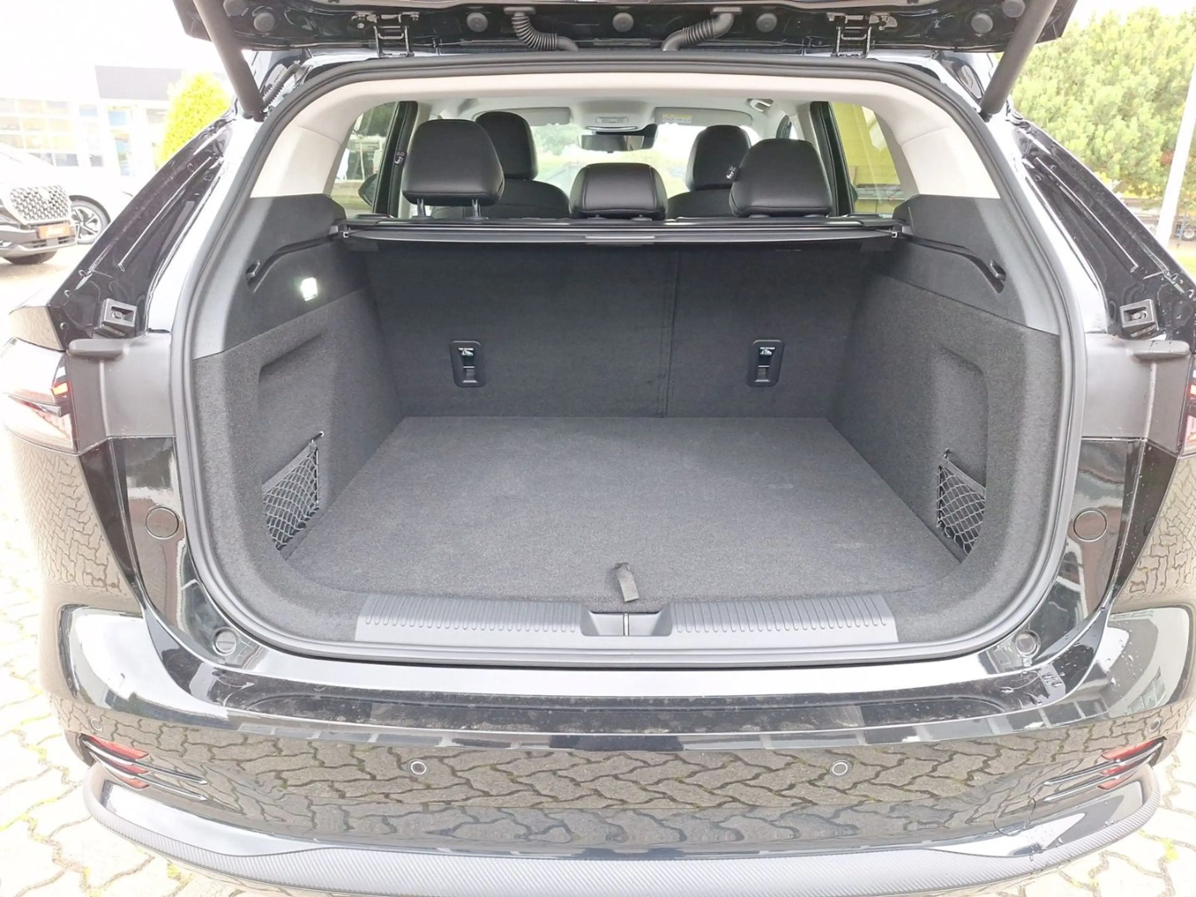 MG HS PHEV Luxury APP NAVI SHZ TEMPOMAT 360° ACC — photo 7