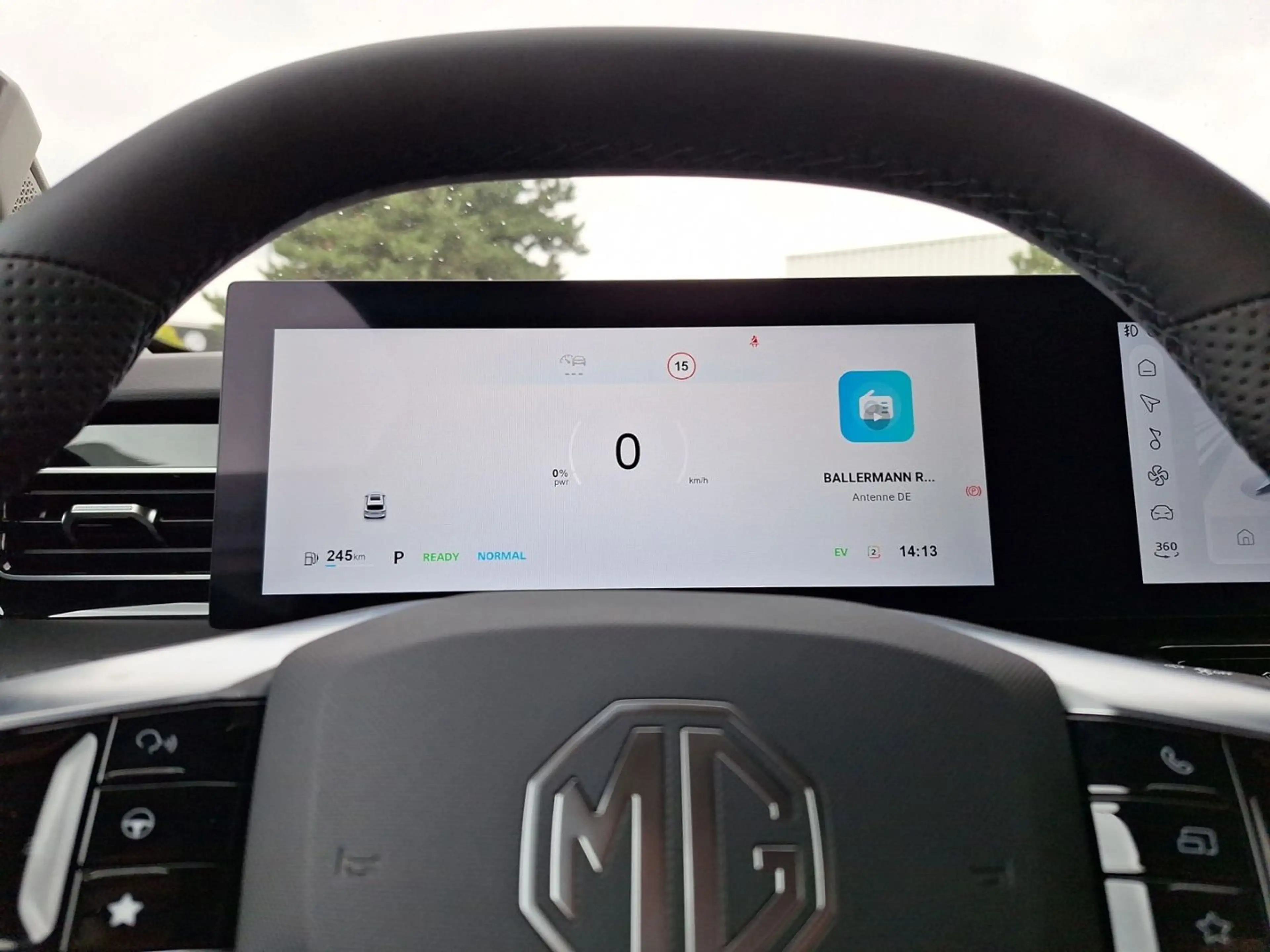 MG HS PHEV Luxury APP NAVI SHZ TEMPOMAT 360° ACC — photo 14