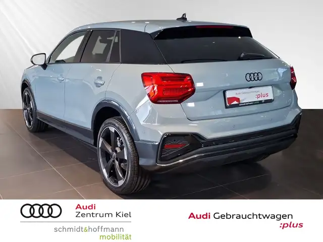 Audi Q2 view 4