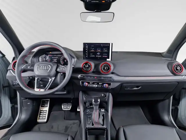 Audi Q2 view 7