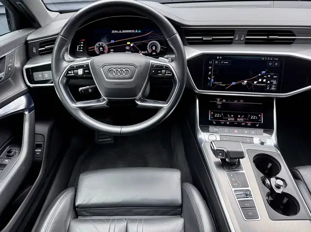 Audi A6 Avant view 18