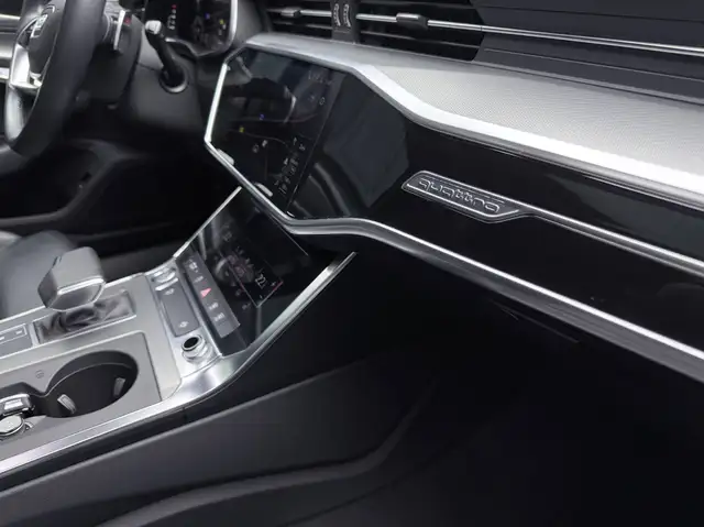 Audi A6 Avant view 16