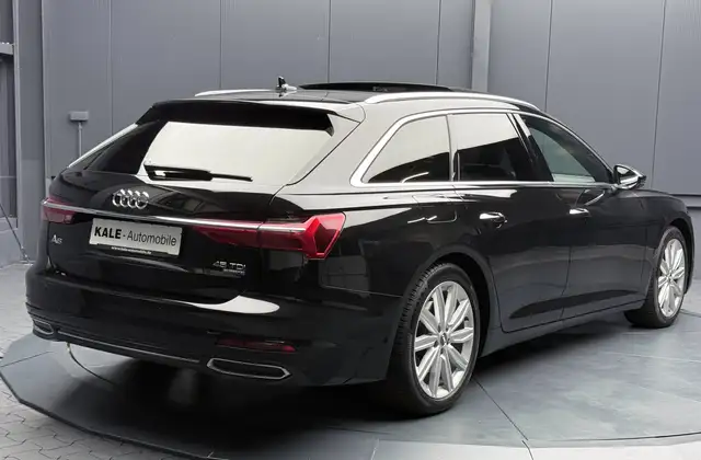 Audi A6 Avant view 7