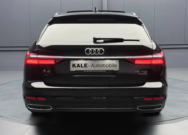 Audi A6 Avant view 5