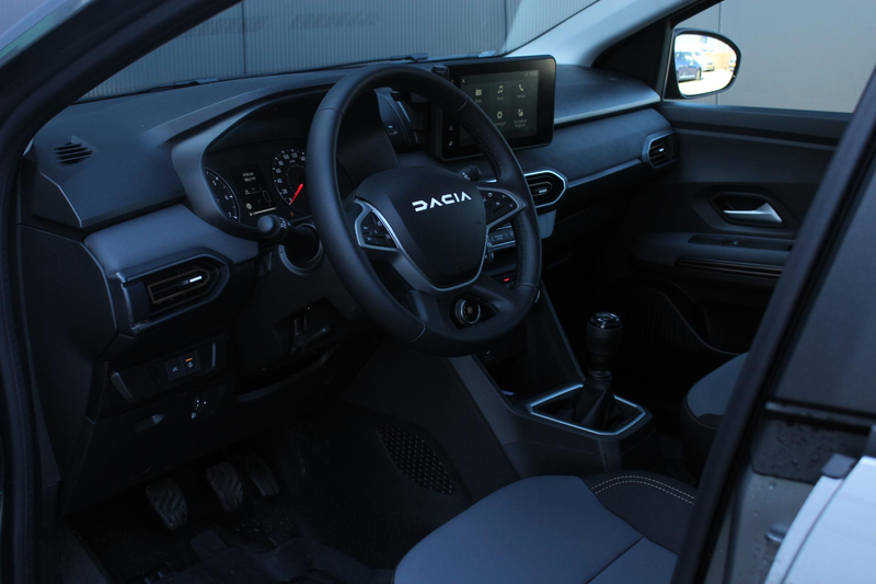 Dacia Jogger 1.0 TCe 100Pk ECO-G Extreme 7p. | Draadloze Carpla — photo 11