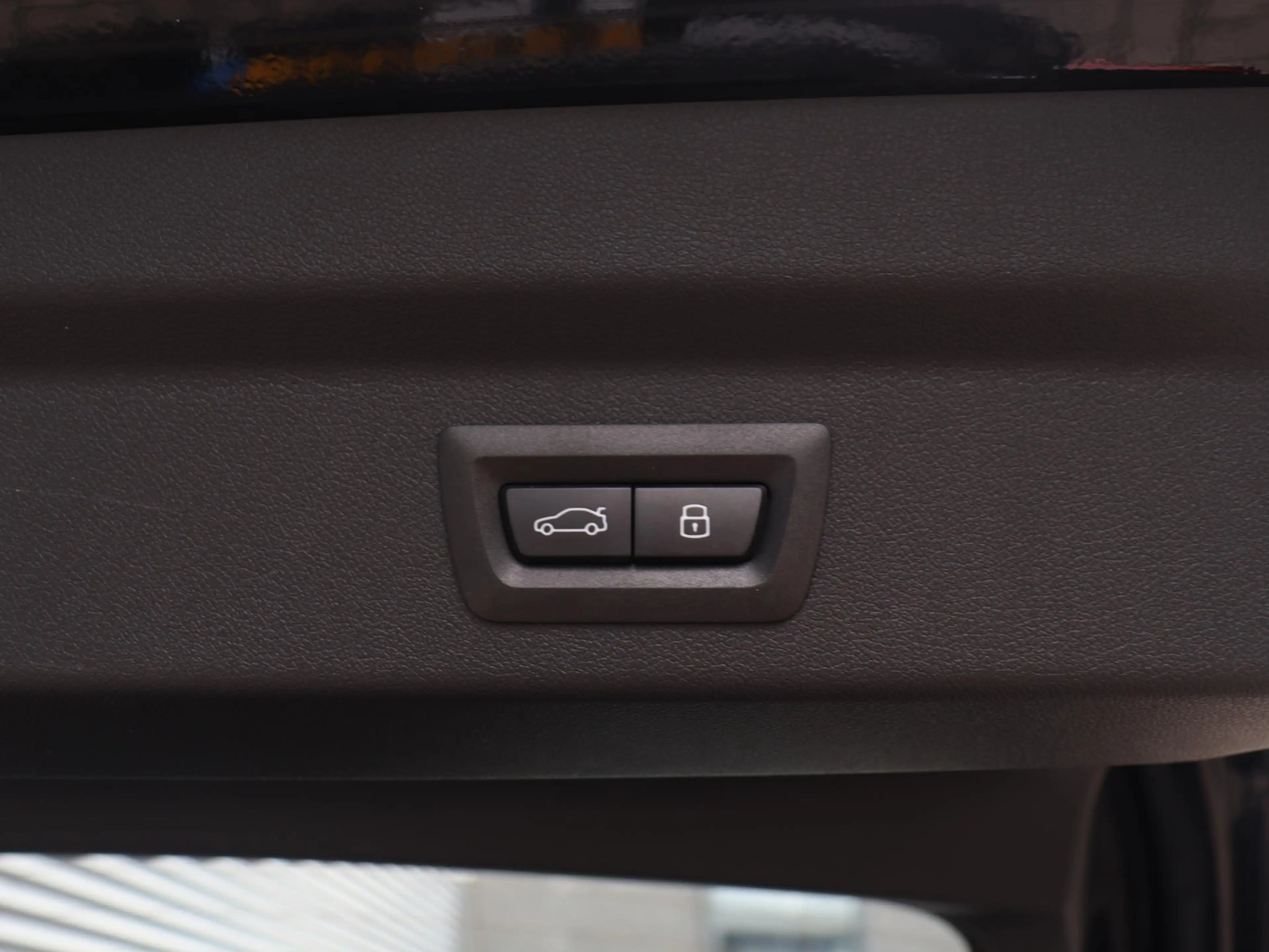 BMW iX2 eDrive20 | M Sportpakket | Innovation Pack | Head- — photo 14
