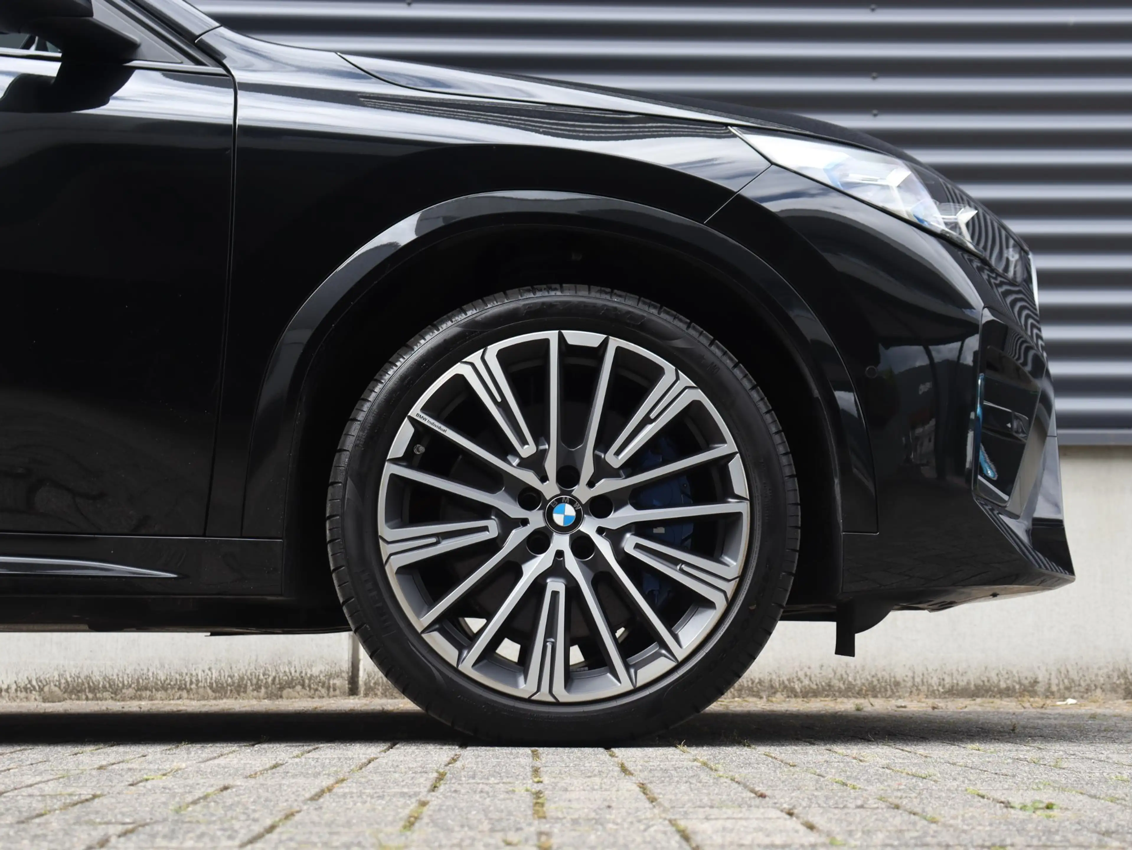 BMW iX2 eDrive20 | M Sportpakket | Innovation Pack | Head- — photo 6
