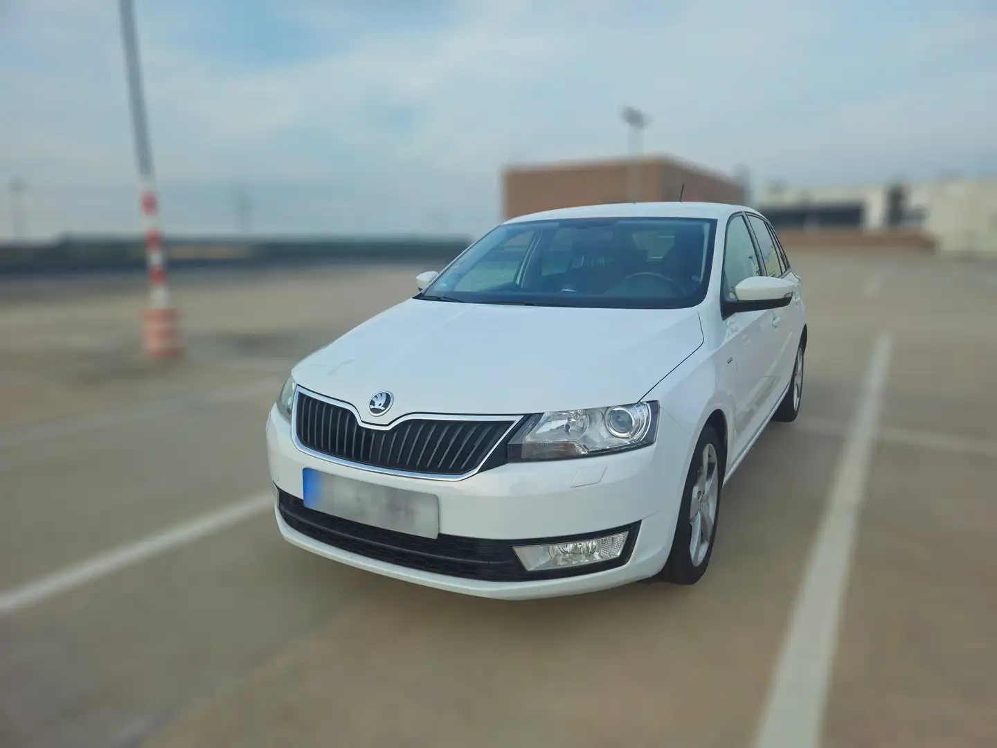 Skoda Rapid/Spaceback Rapid Spaceback 1.2 TSI Drive Weiß - 1