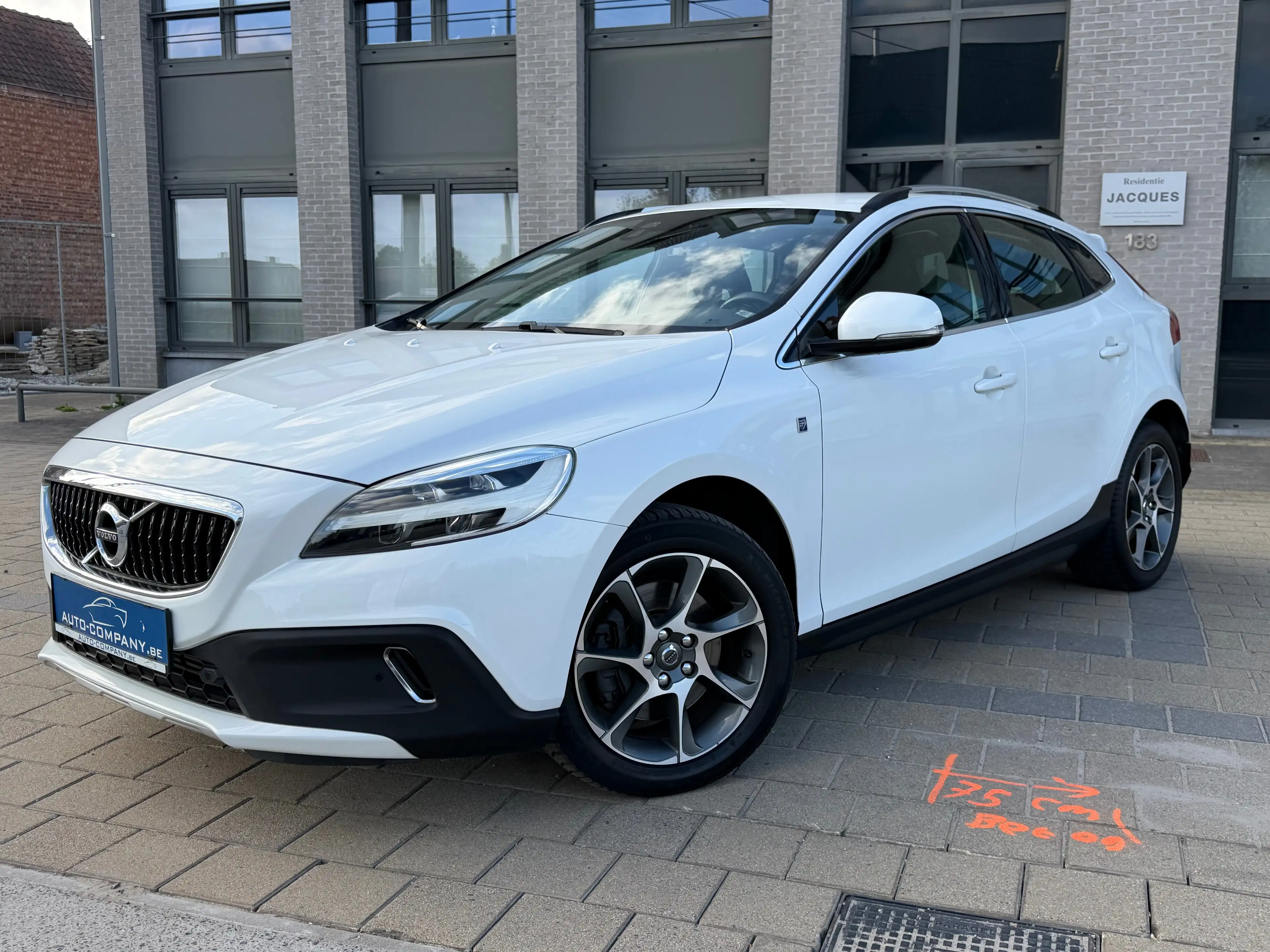 Volvo V40 Cross Country V40 Cross Country 2.0 T3 Ocean Race — photo 2