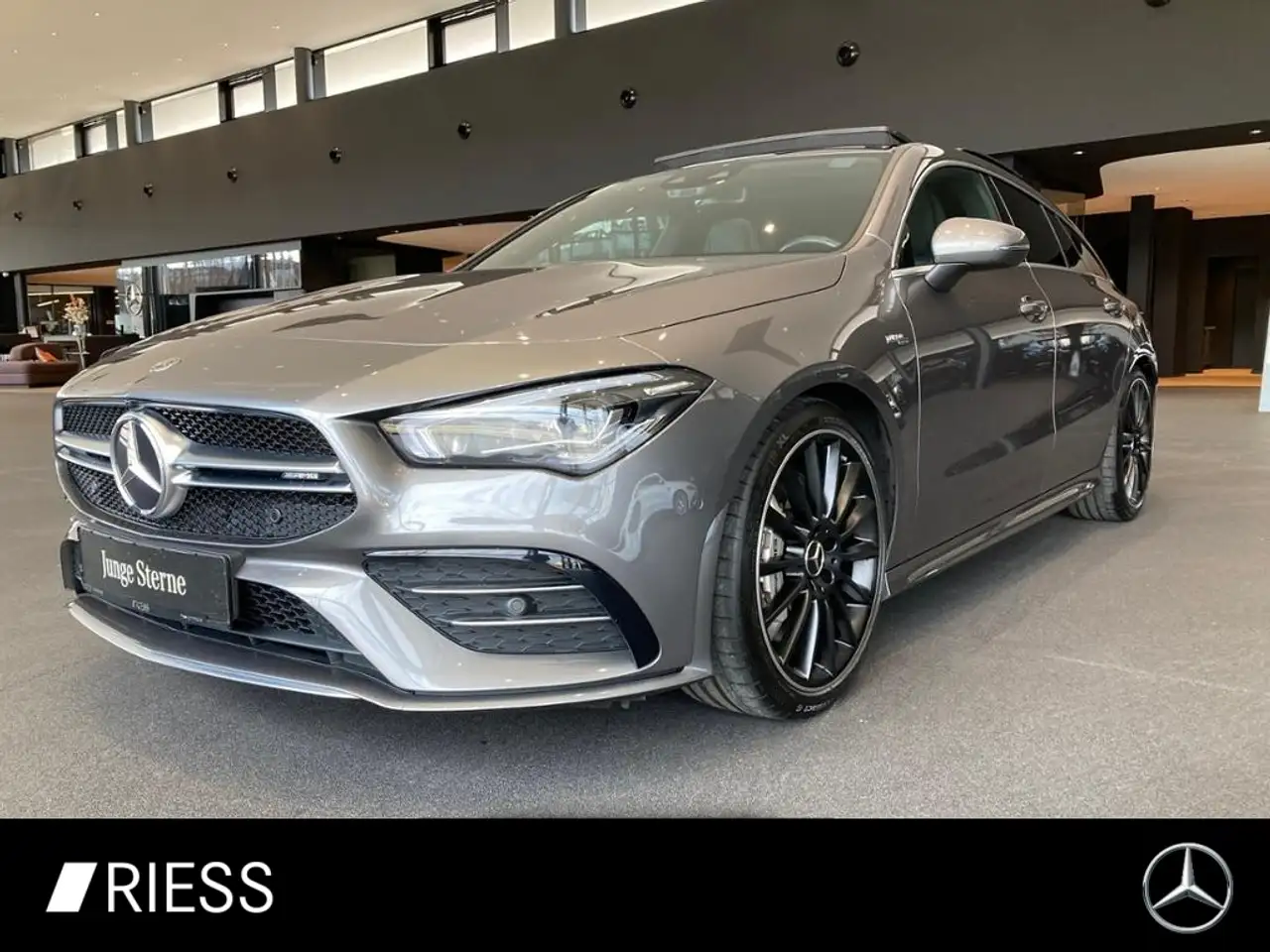 Mercedes-Benz CLA 35 AMG
