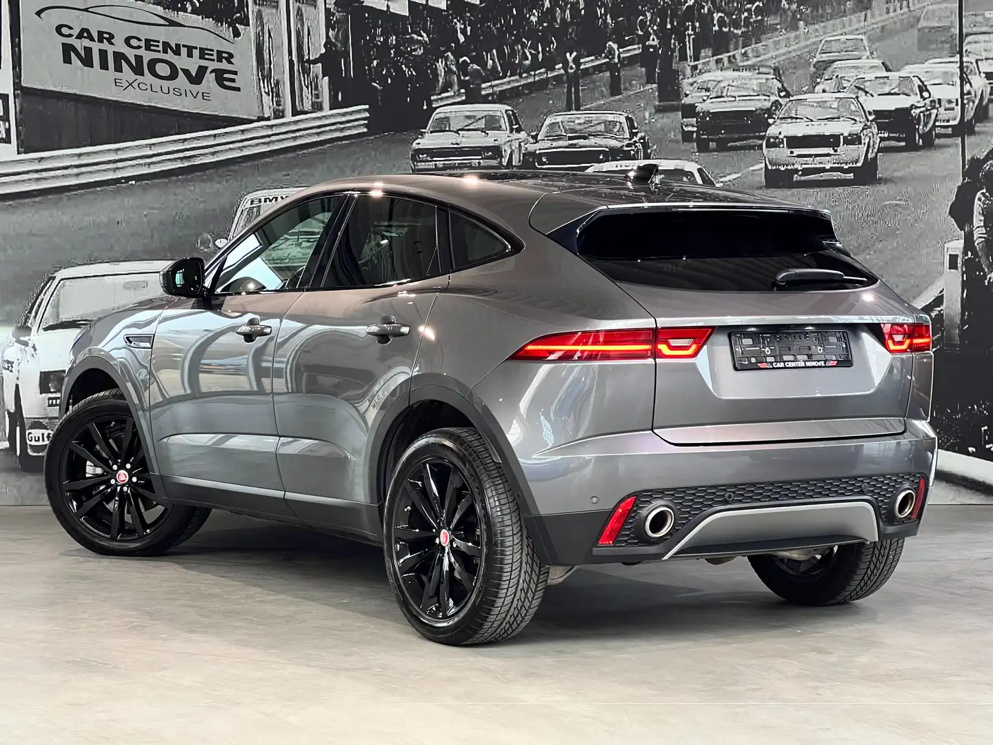 Jaguar E-Pace P200 AWD Aut. R-Dynamic SE / Full Option Gris - 2