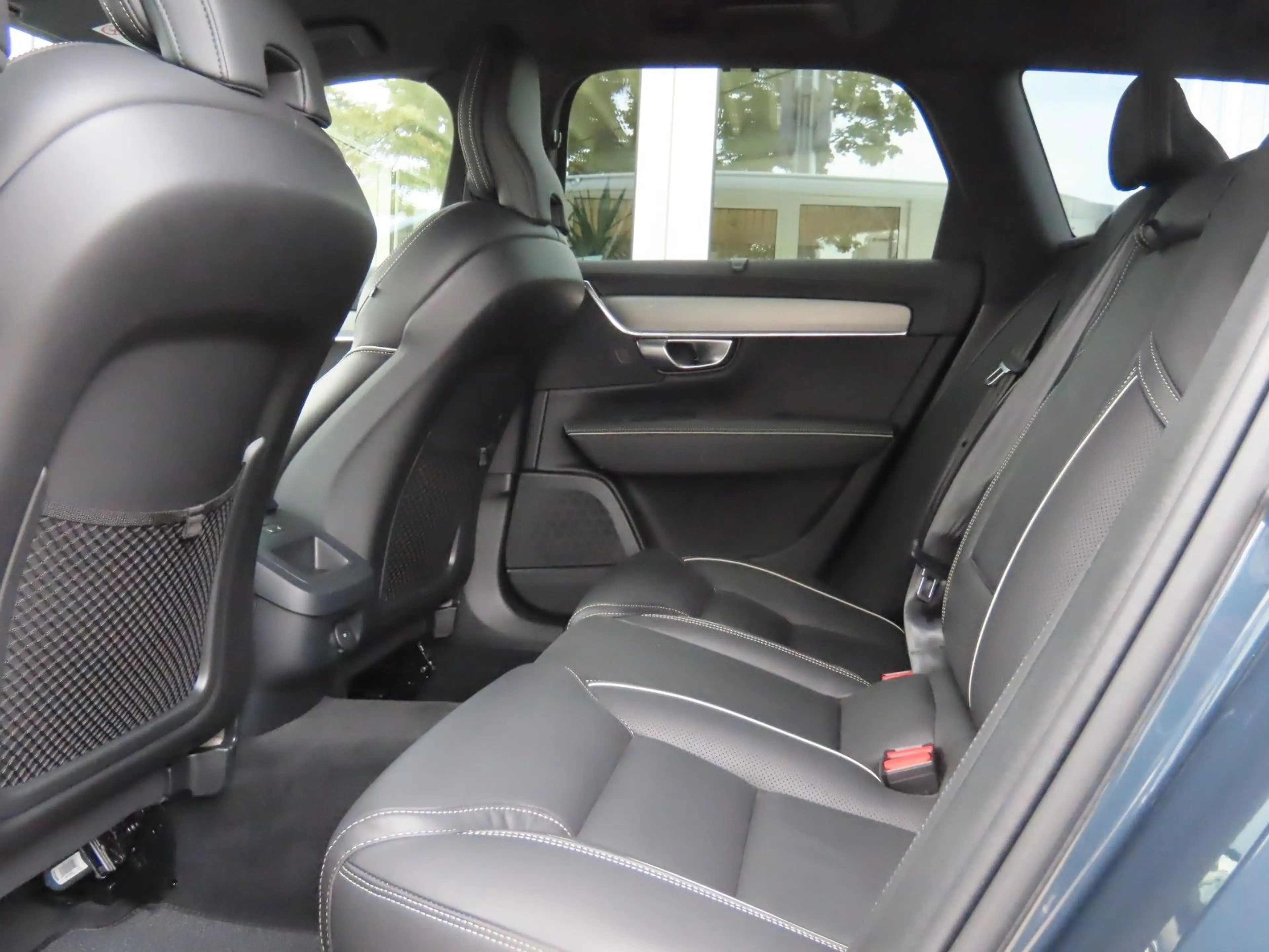 Volvo V90 Cross Country V90 B4 CC Plus (Standheizung; 360° Kamera;...) — photo 7