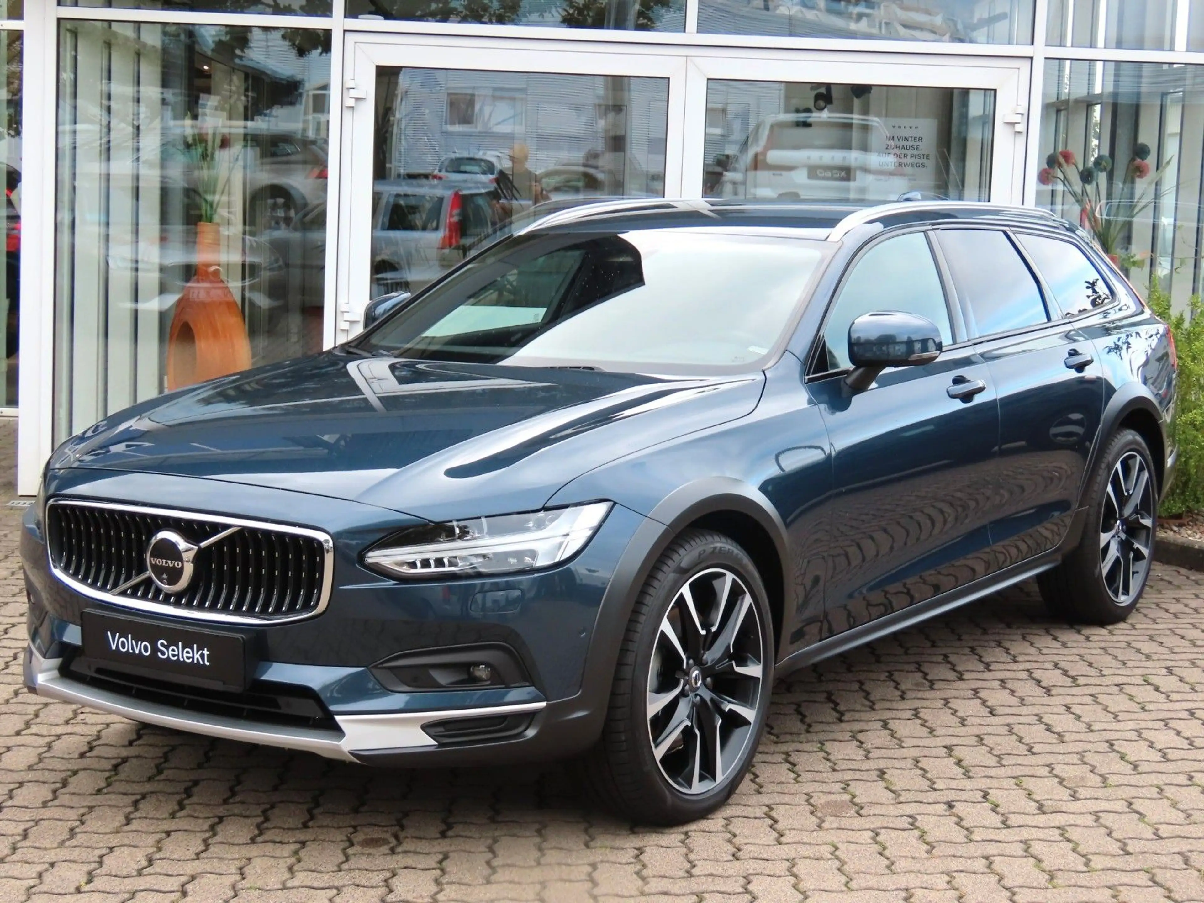 Volvo V90 Cross Country V90 B4 CC Plus (Standheizung; 360° Kamera;...)