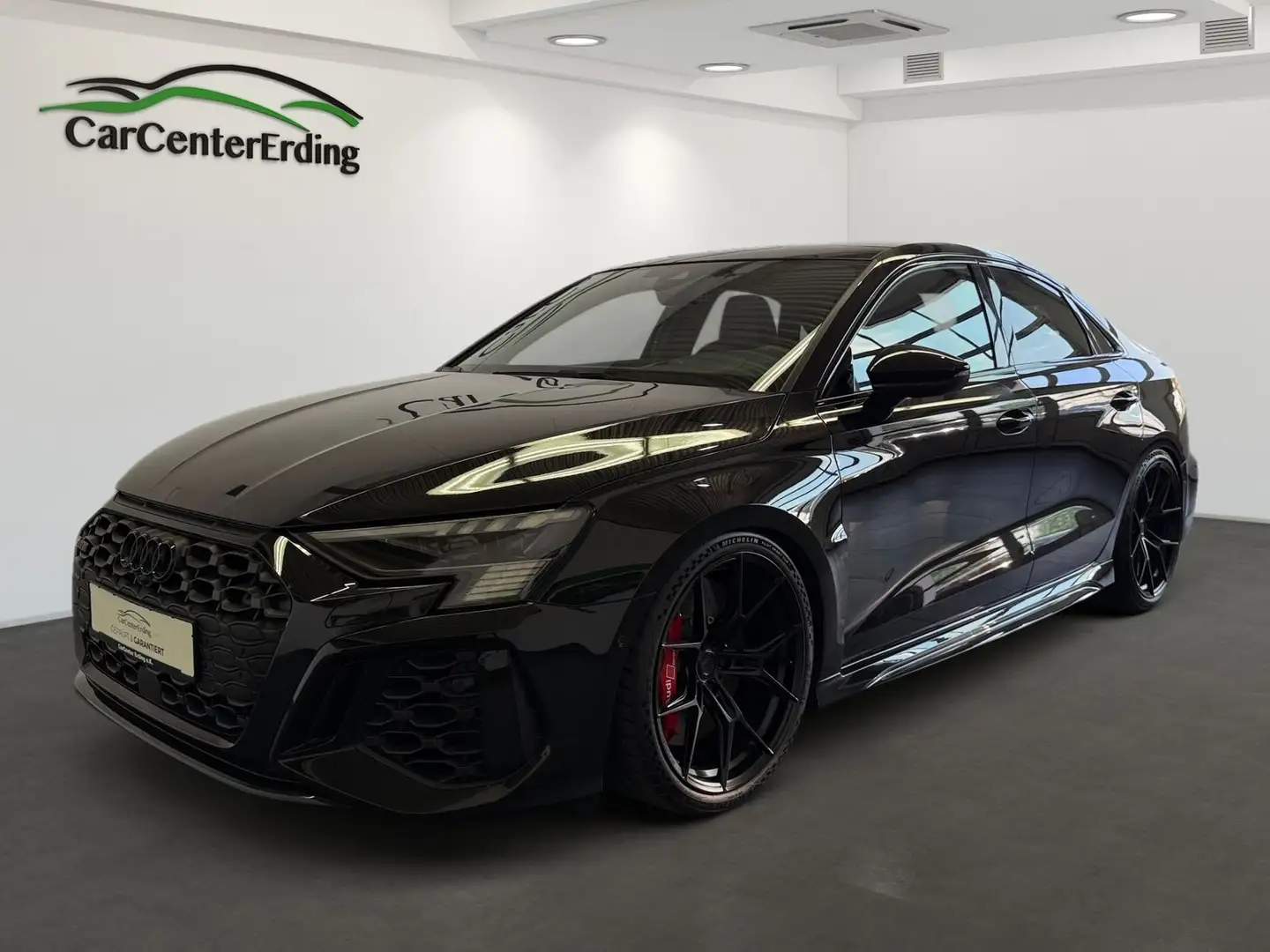 Audi RS3 Lim.*quattro*MATRIX*ACC*Navi*Pano*B&O*HUD*Kam Чёрный - 1