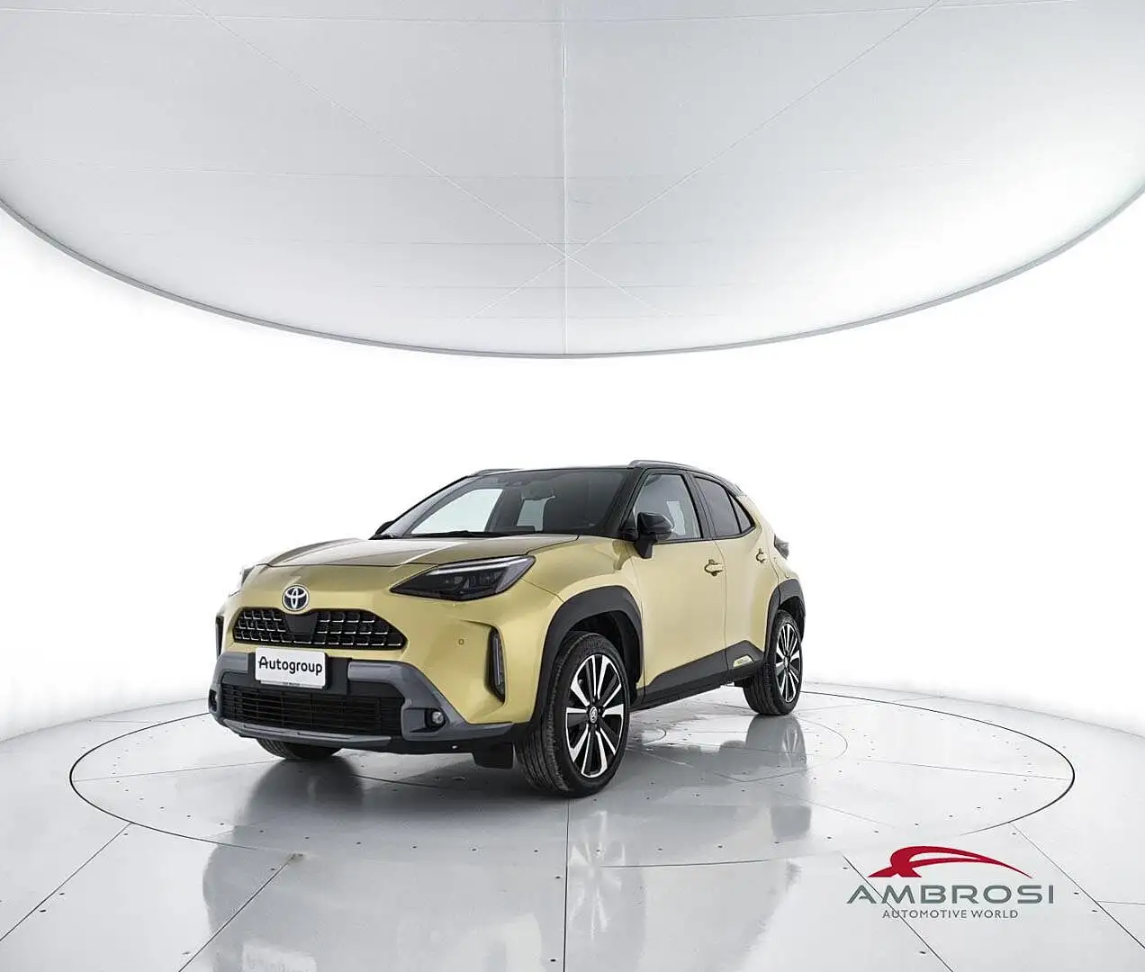 Toyota Yaris Cross 1.5 Hybrid 5p. E-CVT AWD-i Premiere Giallo - 1