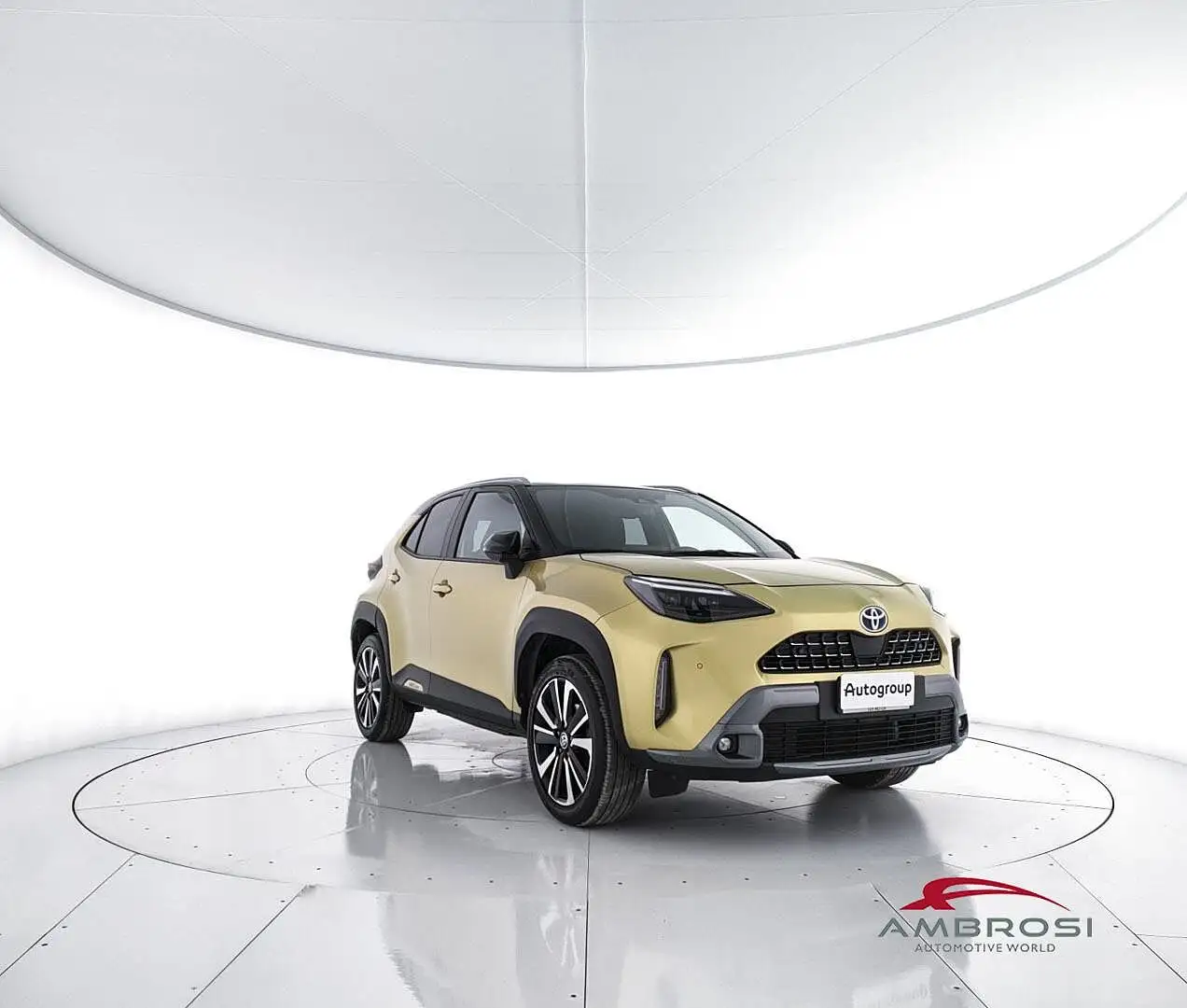 Toyota Yaris Cross 1.5 Hybrid 5p. E-CVT AWD-i Premiere Giallo - 2