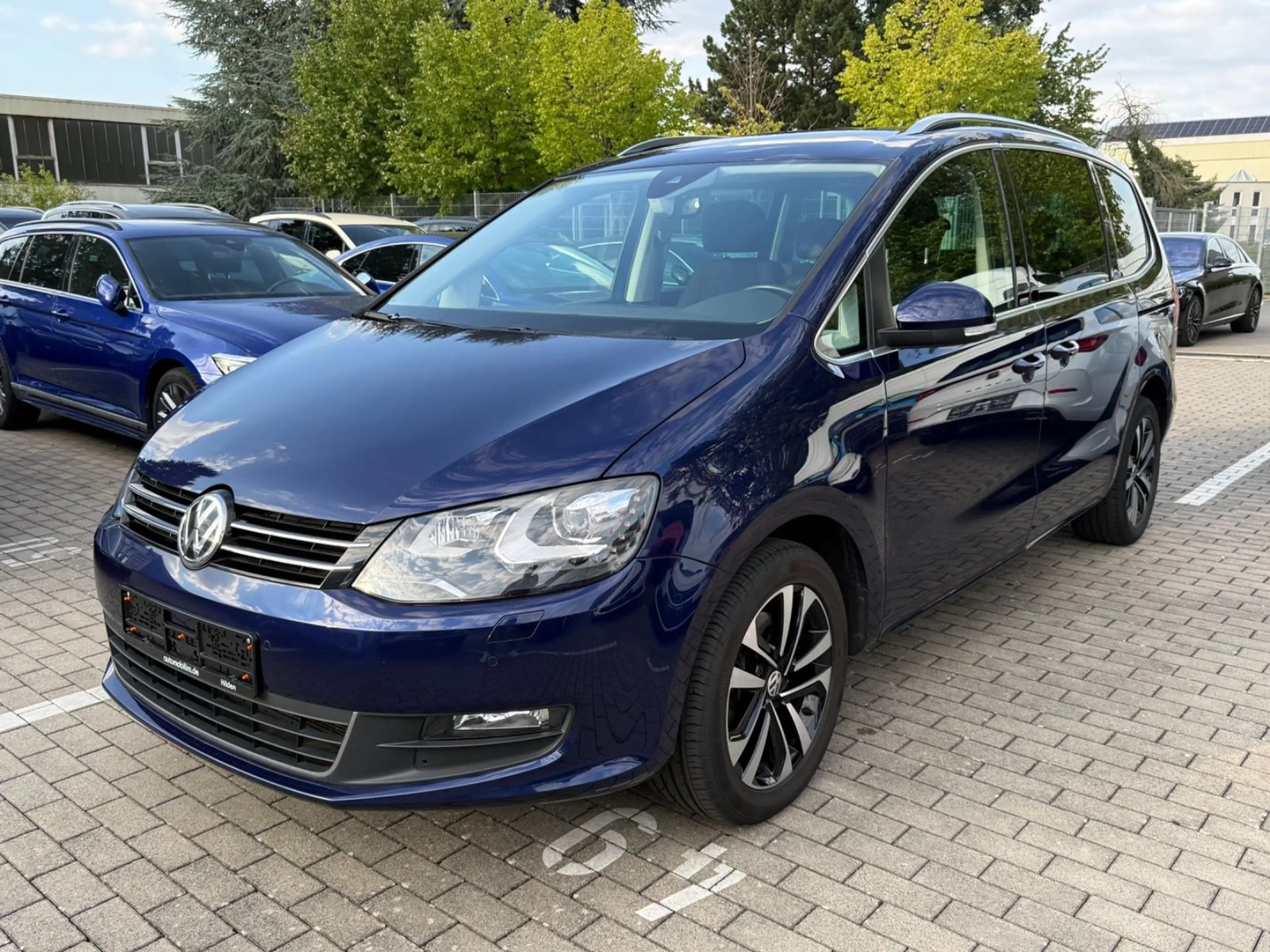 Volkswagen Sharan United 2.0 TDI*DSG*7-Sitz*E-Türe*AHK*ACC* — photo 2