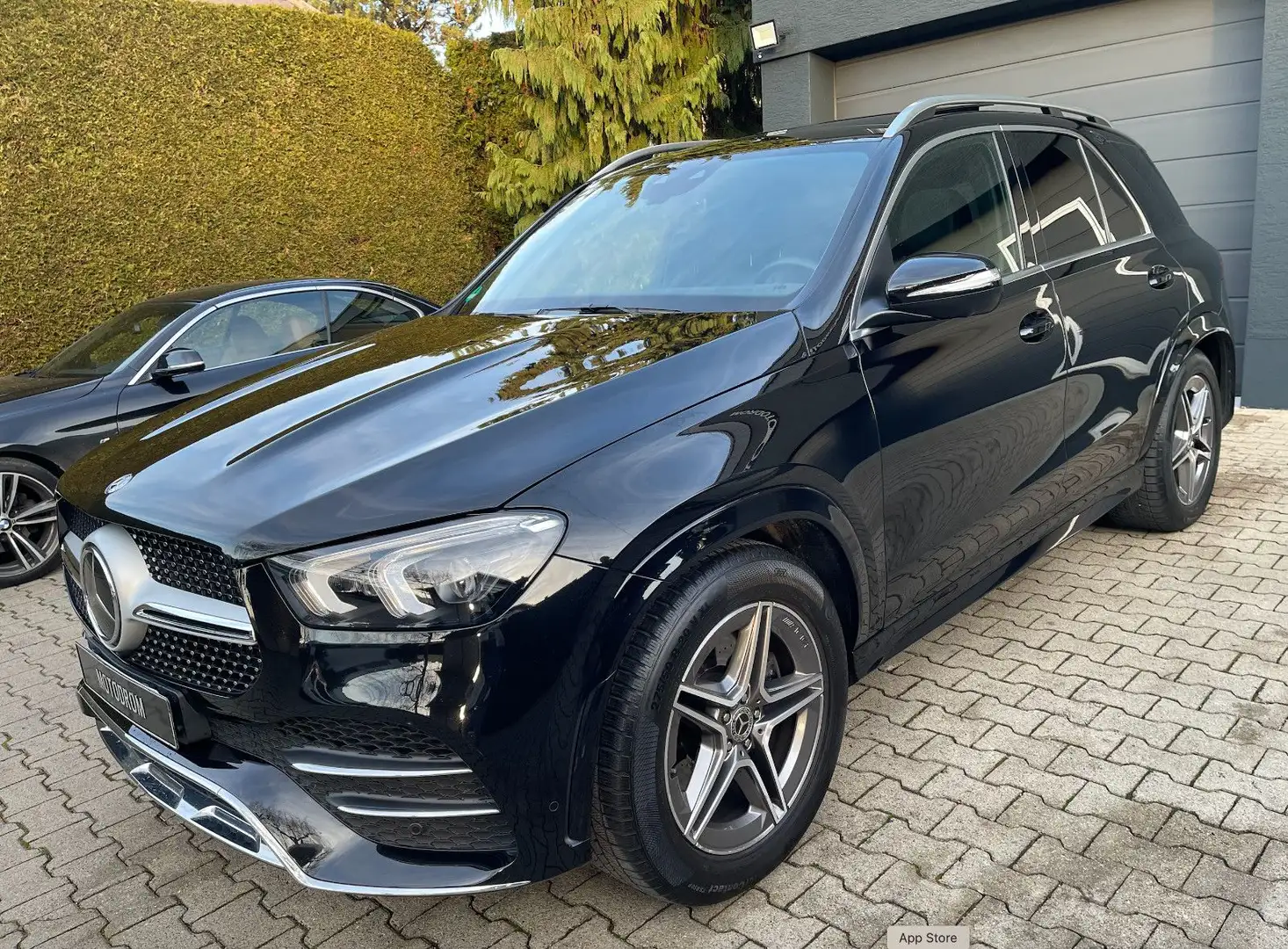 Mercedes-Benz GLE 400 GLE400d 4Matic PANO BURMESTER AIRMATIK AMG-LINE Schwarz - 2