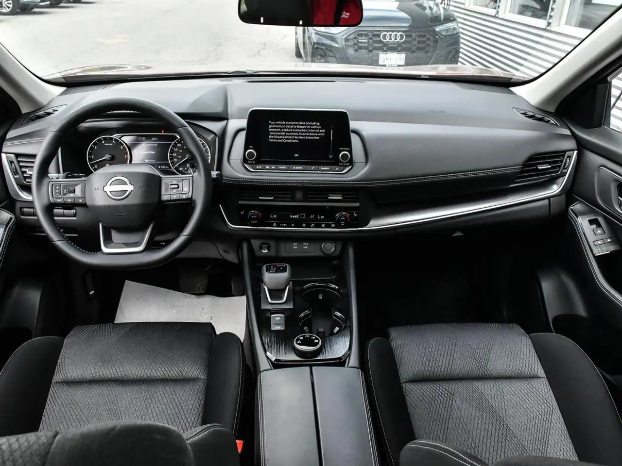 Nissan Rogue fotografie Nissan Rogue