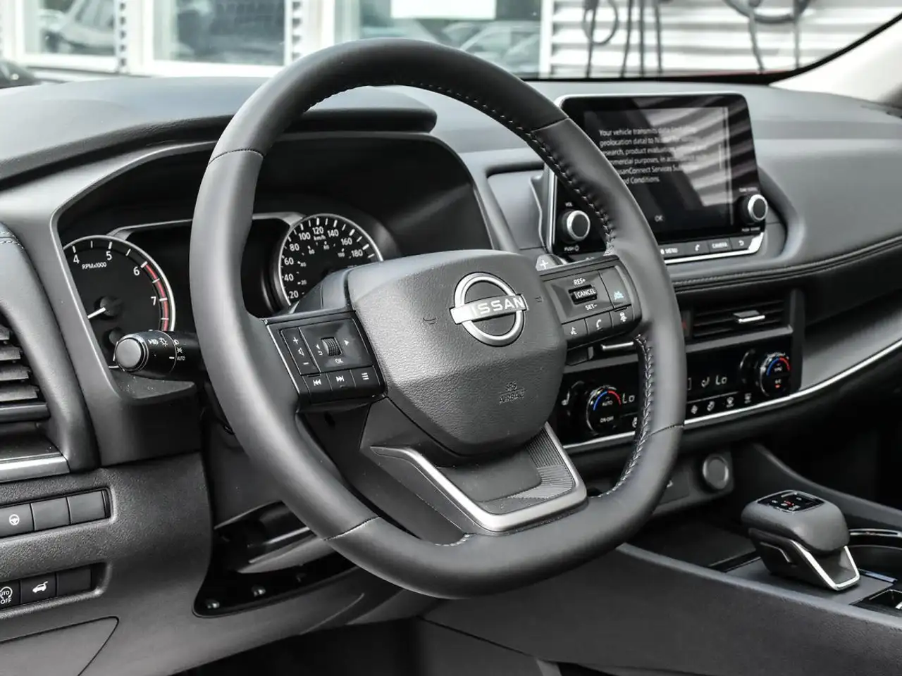 Nissan Rogue fotografie Nissan Rogue