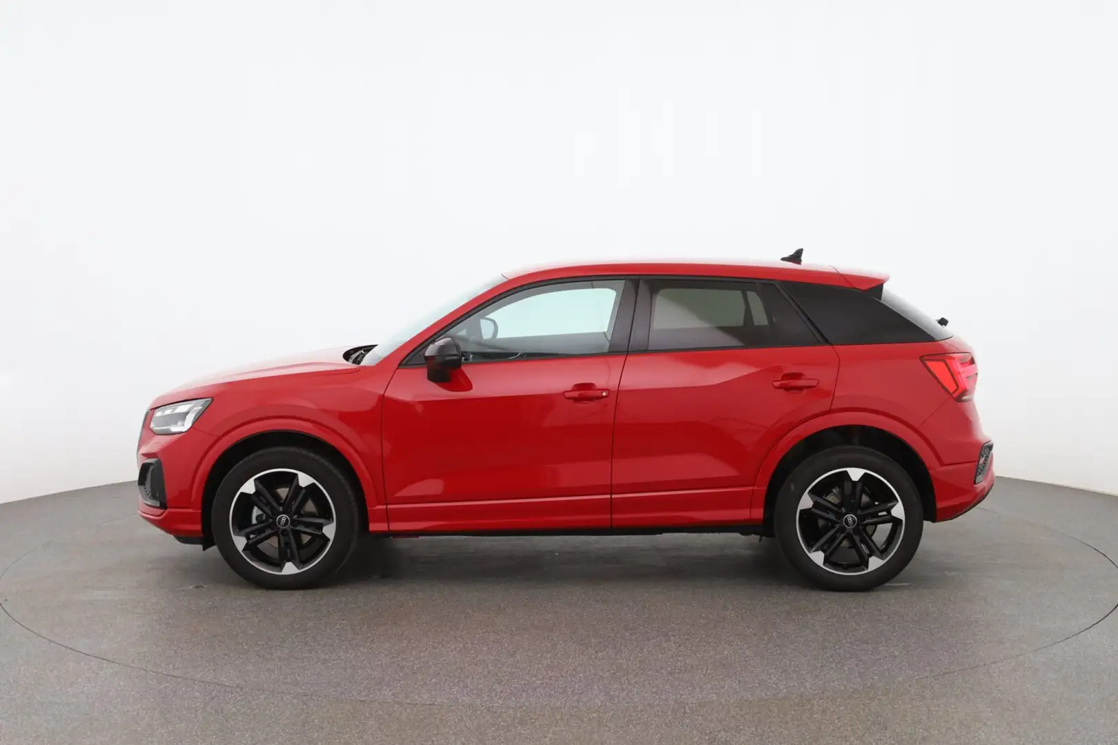 Audi Q2 30 TFSI admired Rot - 2