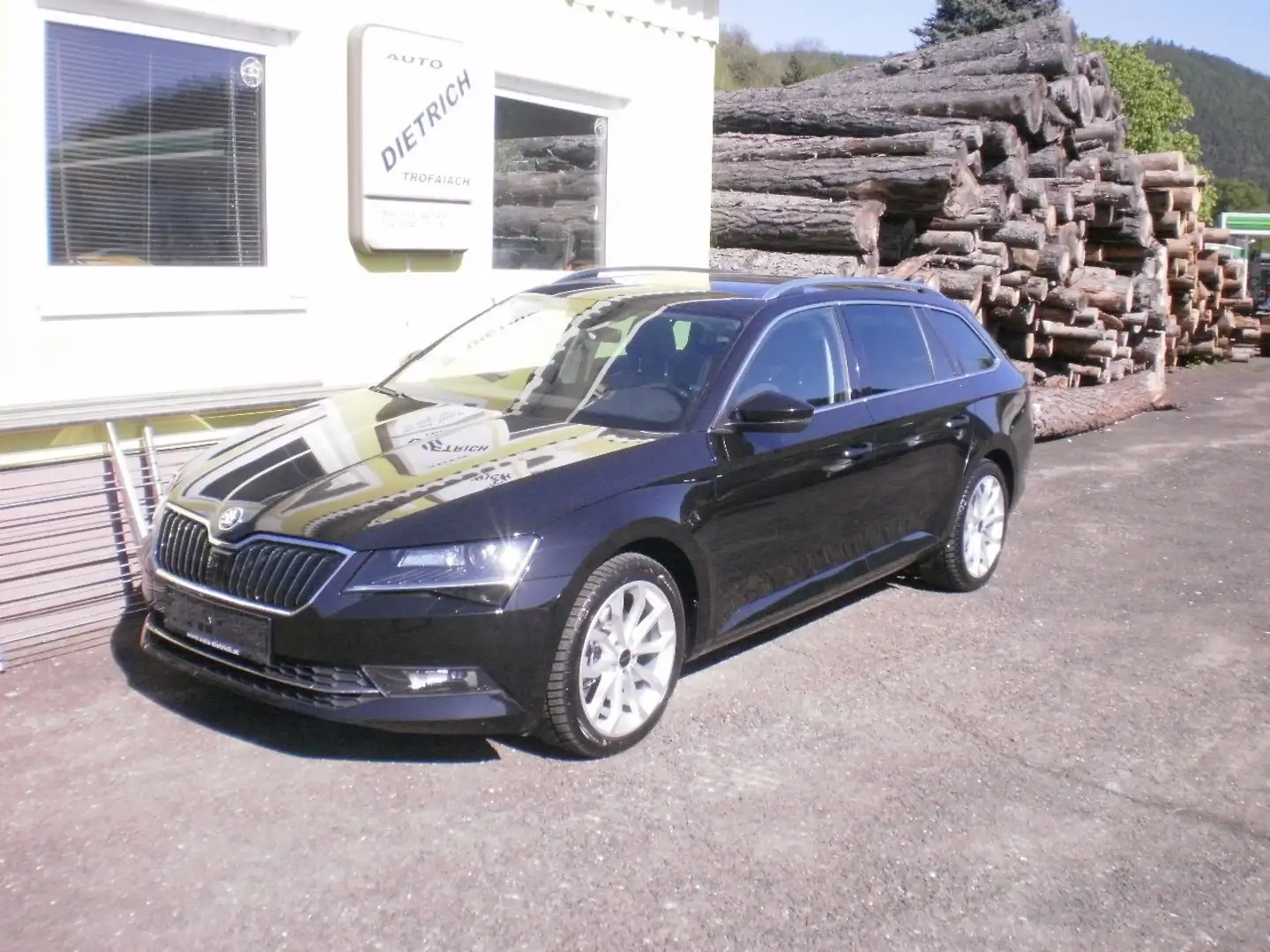 Skoda Superb Superb Kombi 2,0 TDI Sportline DSG Sportline Schwarz - 2