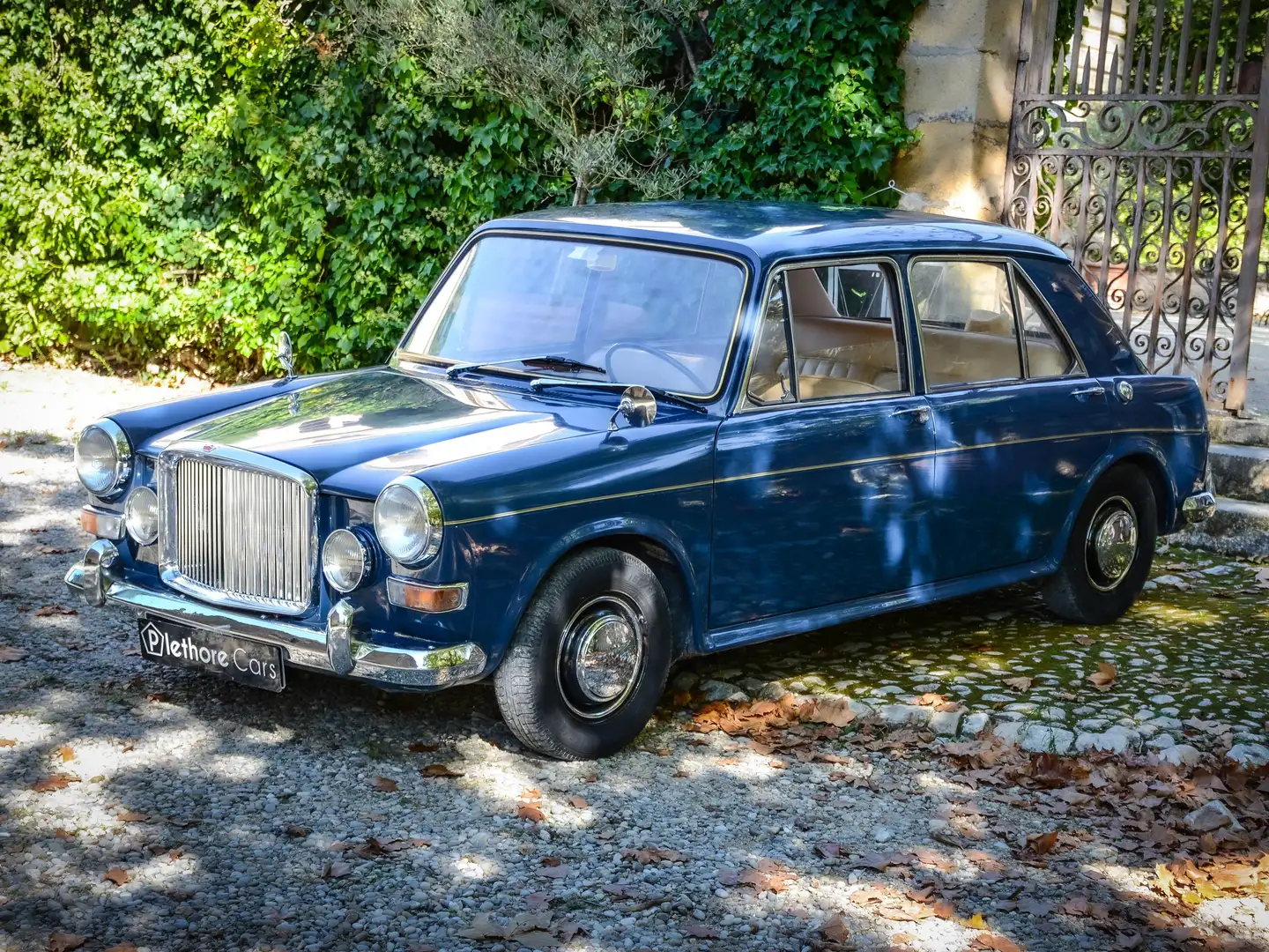 Austin Princess 1100 Vanden Plas Blauw - 1