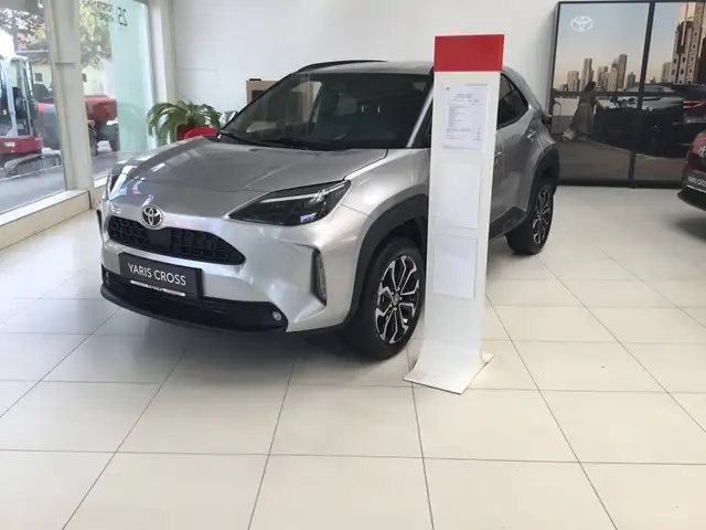 Toyota Yaris Cross Active Drive + Safety Paket