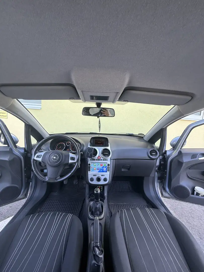 Opel Corsa GL - 1