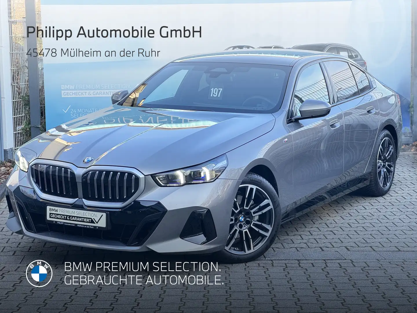 BMW 520 i M Sport PANO StHzg h&k DA+ 360° Sitzklima Grau - 1