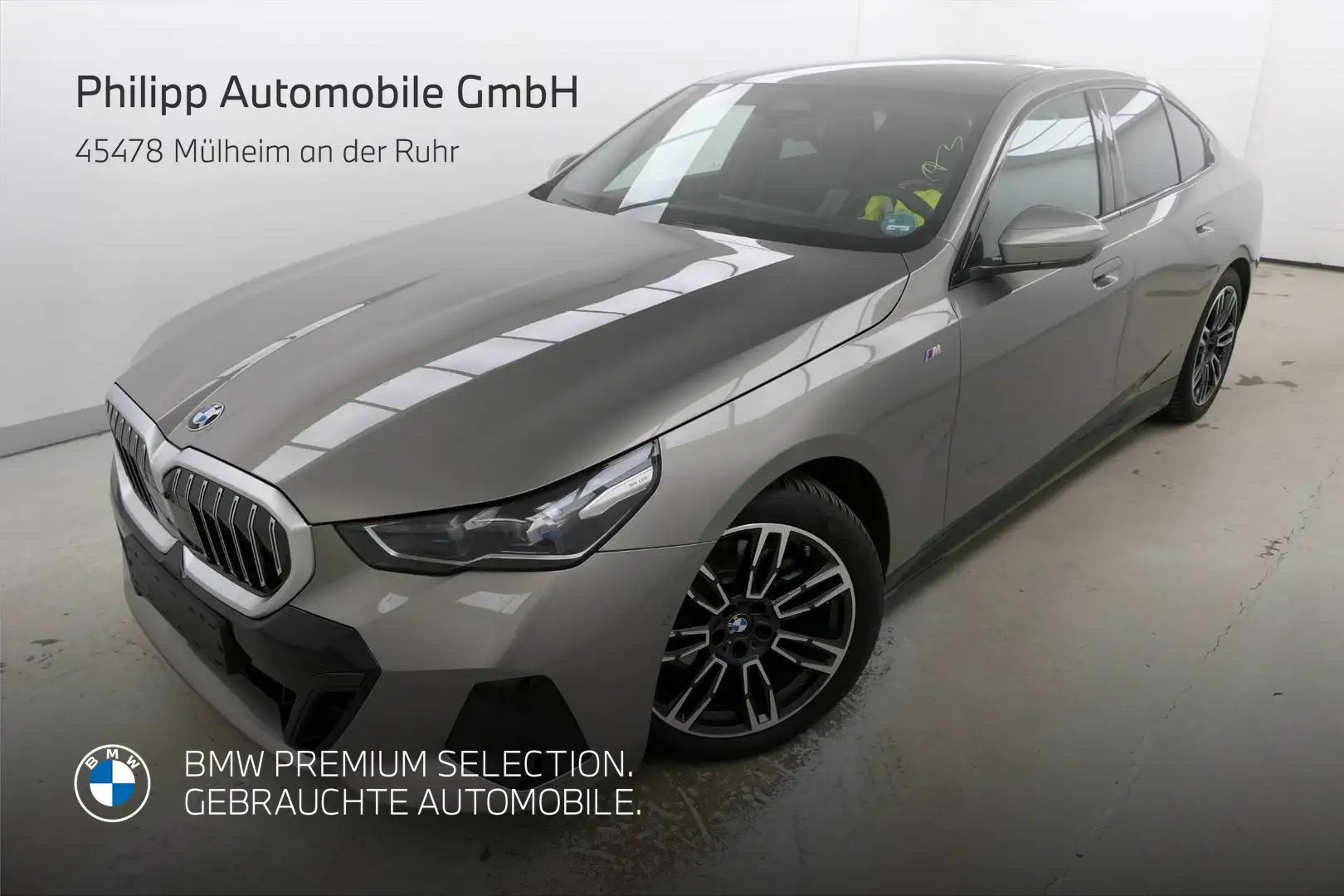 BMW 520 i M Sport PANO StHzg h&k DA+ 360° Sitzklima Grau - 1