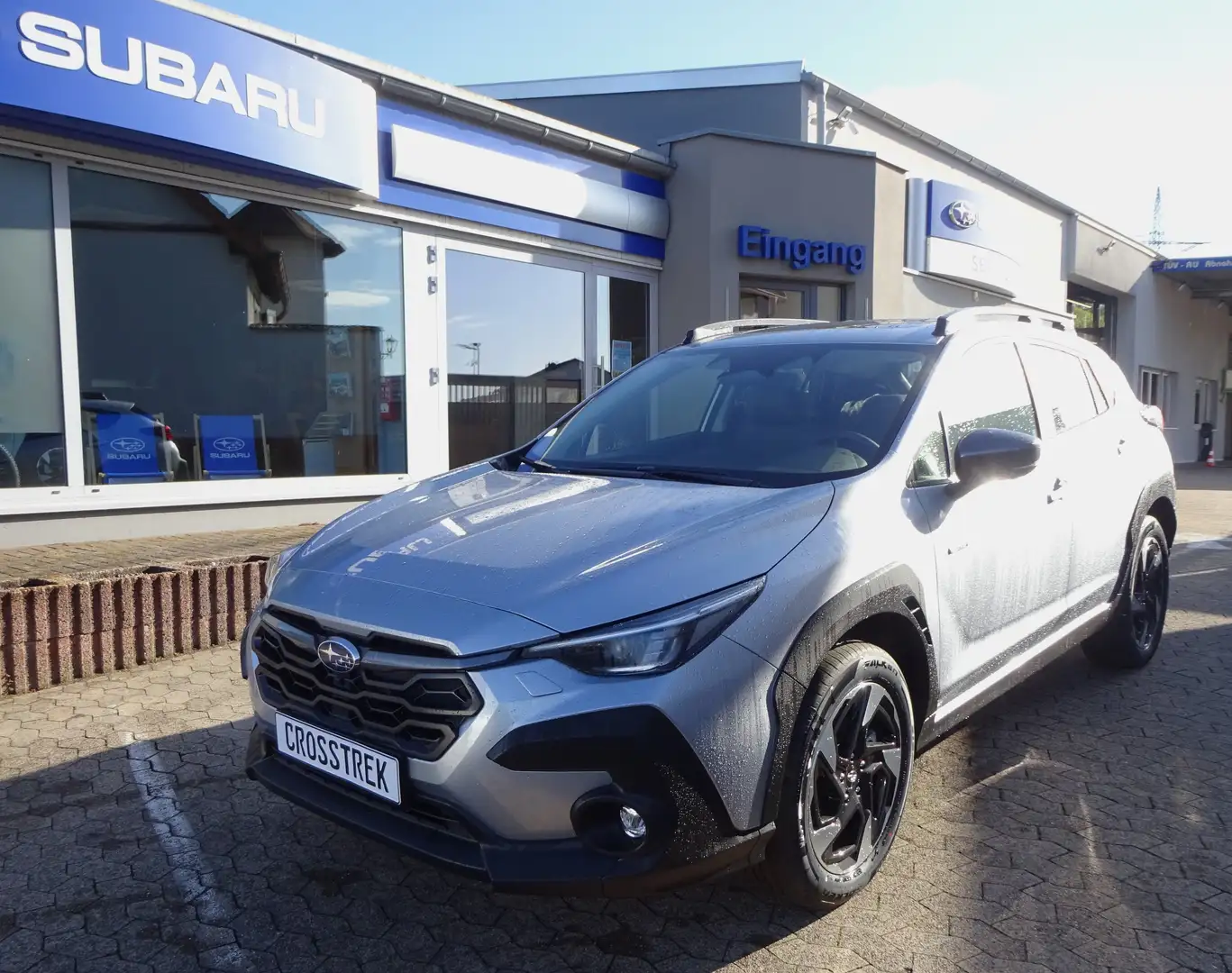 Subaru Crosstrek 2.0ie Platinum 2025 Modell Silber - 1